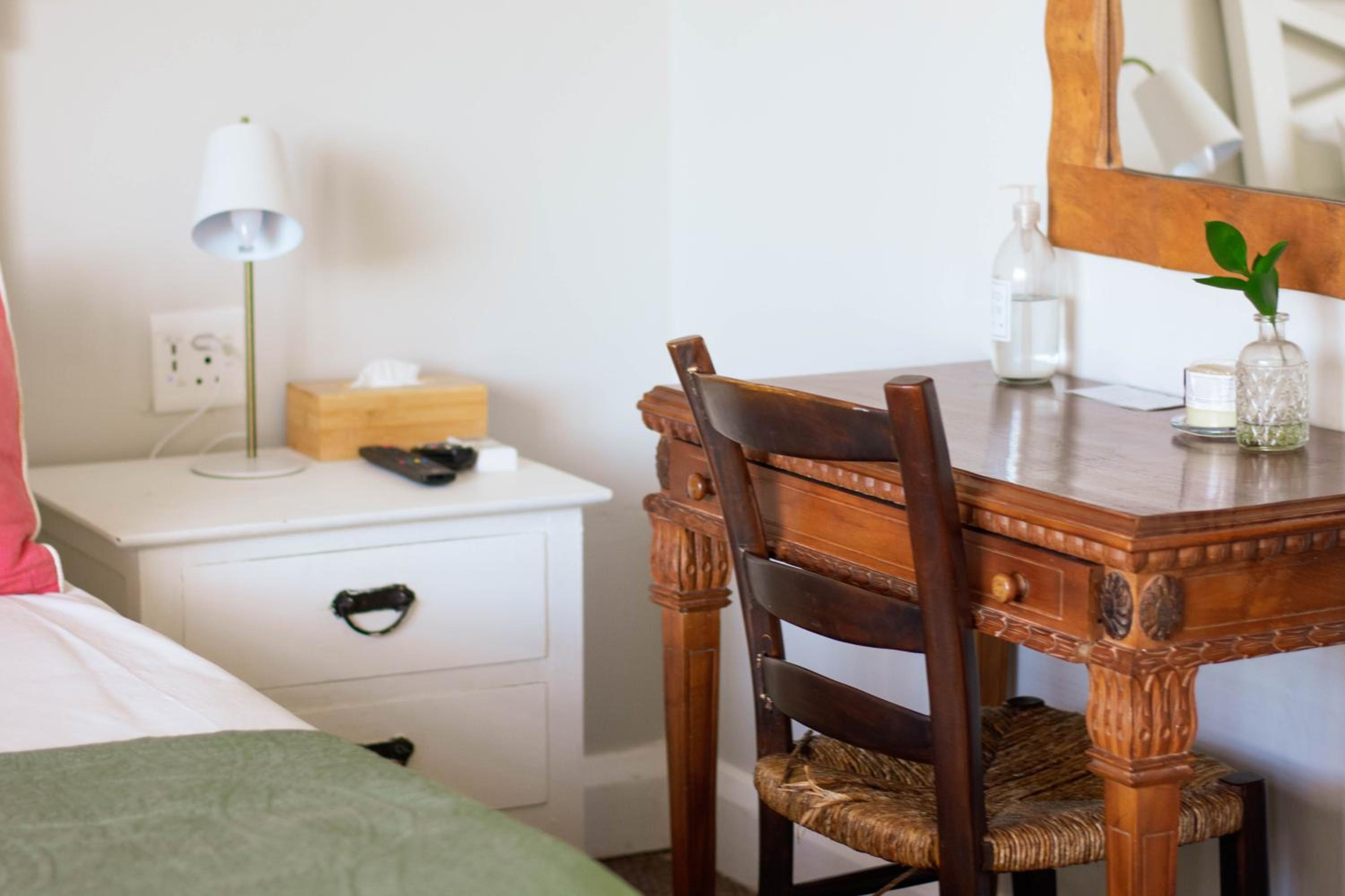 Standard Double Room - Photo 4
