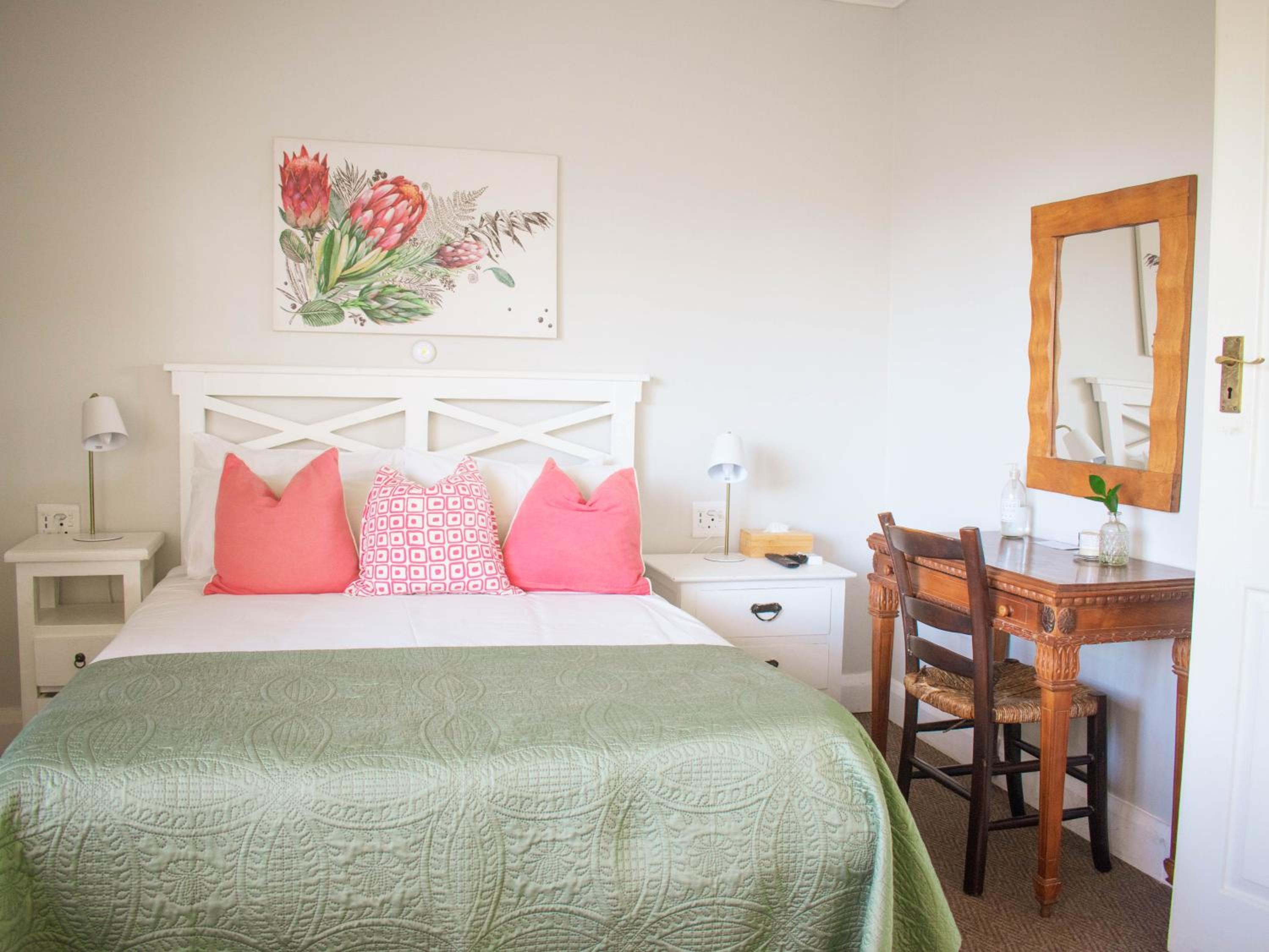 Standard Double Room - Photo 3