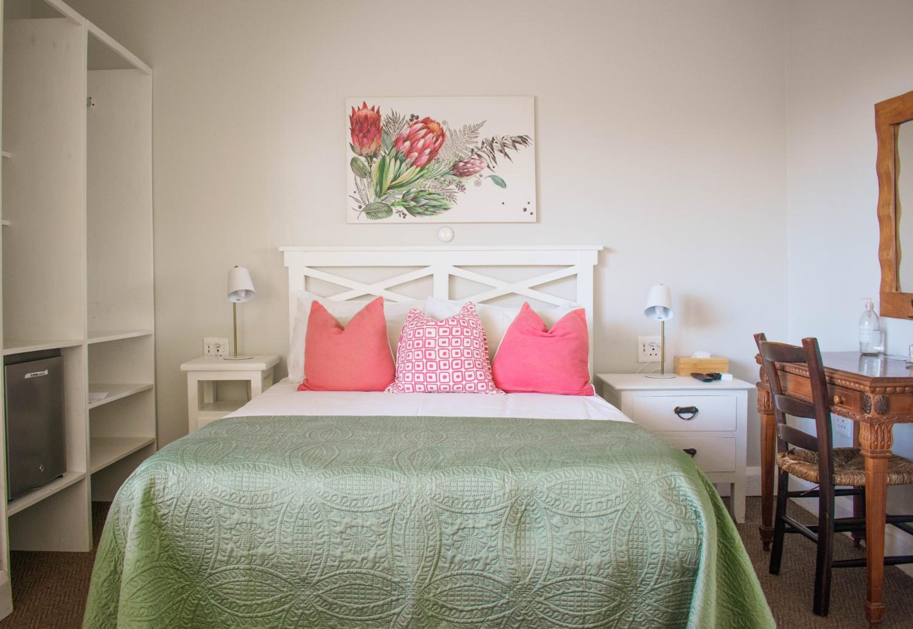 Standard Double Room - Photo 2
