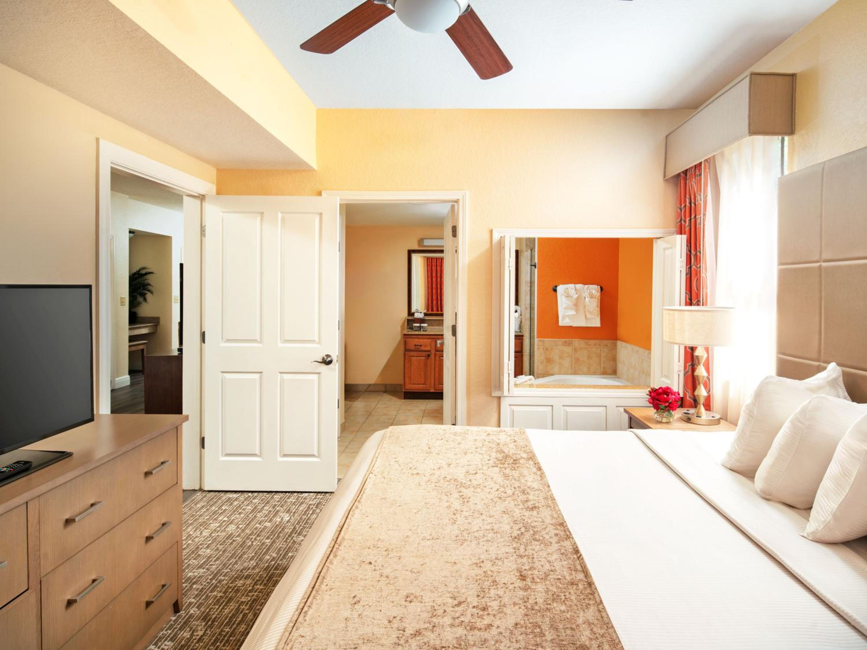 Two Bedroom Suite with Sofa Bed photo 2