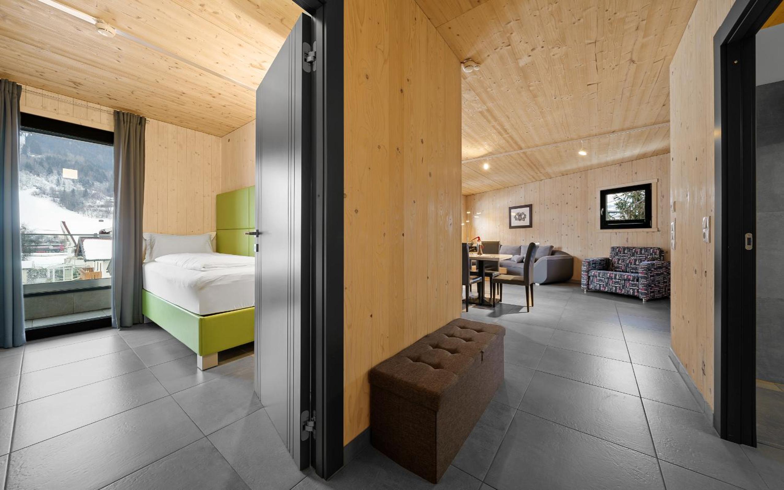 Two-Bedroom Apartment with View photo 3