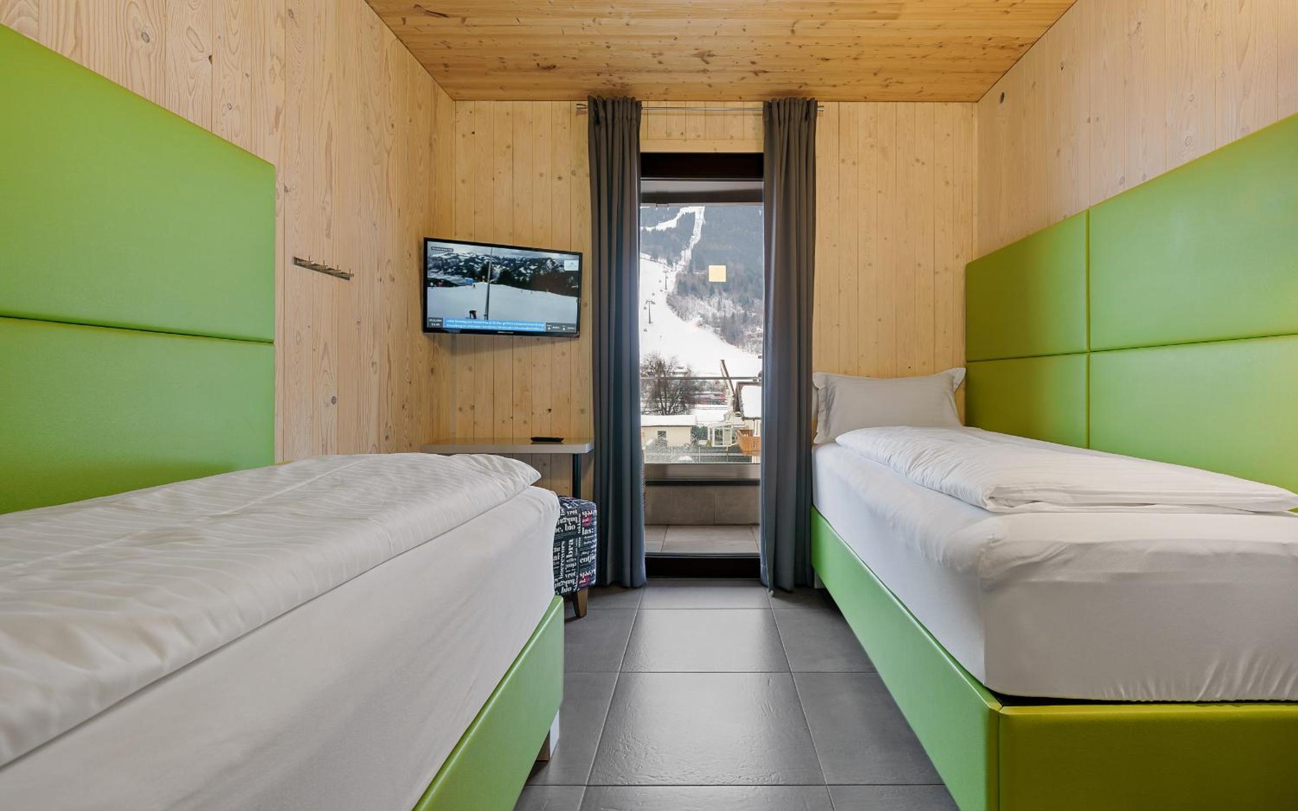 Two-Bedroom Apartment with View photo 2