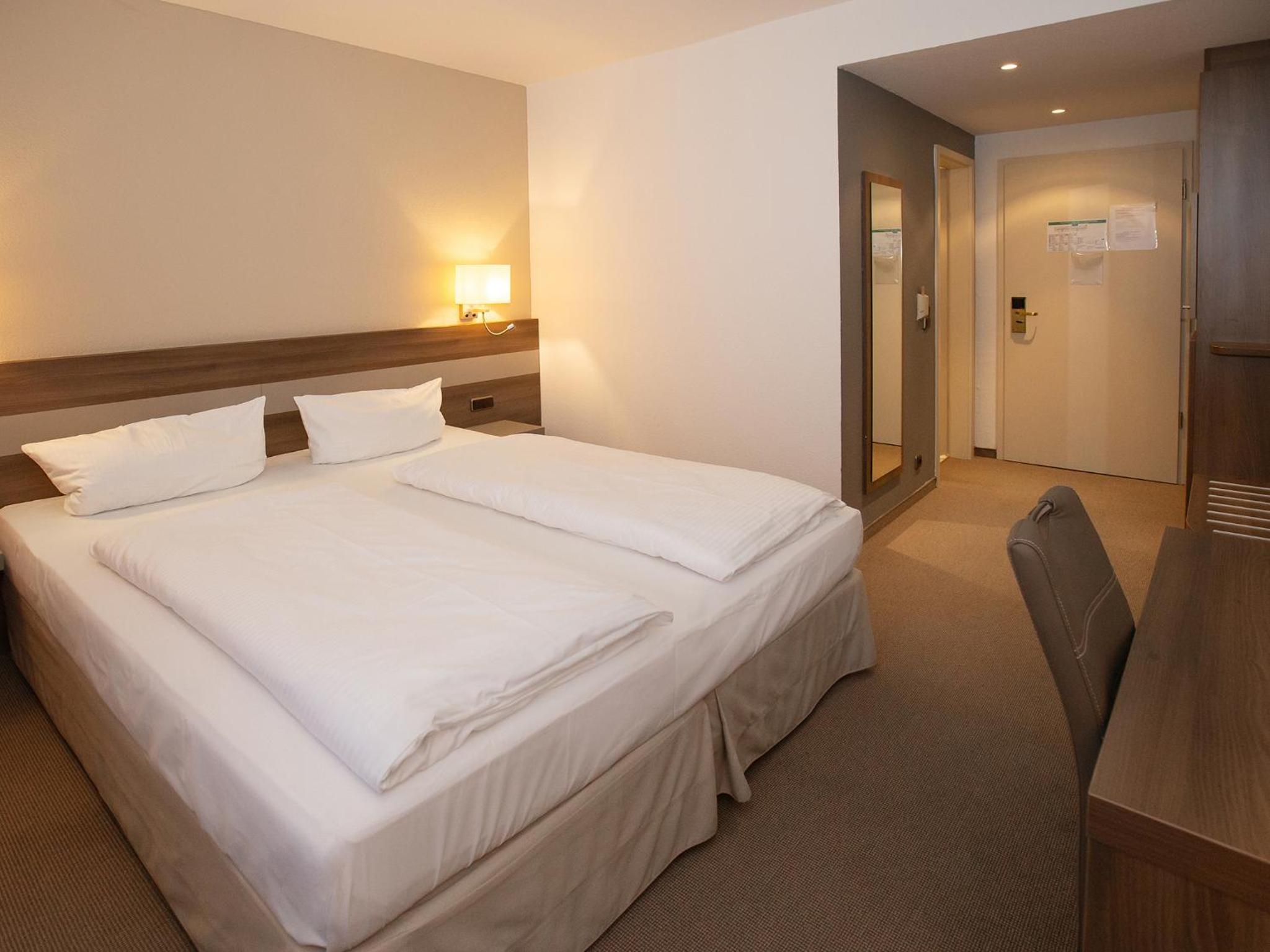 Standard Double Room photo 2