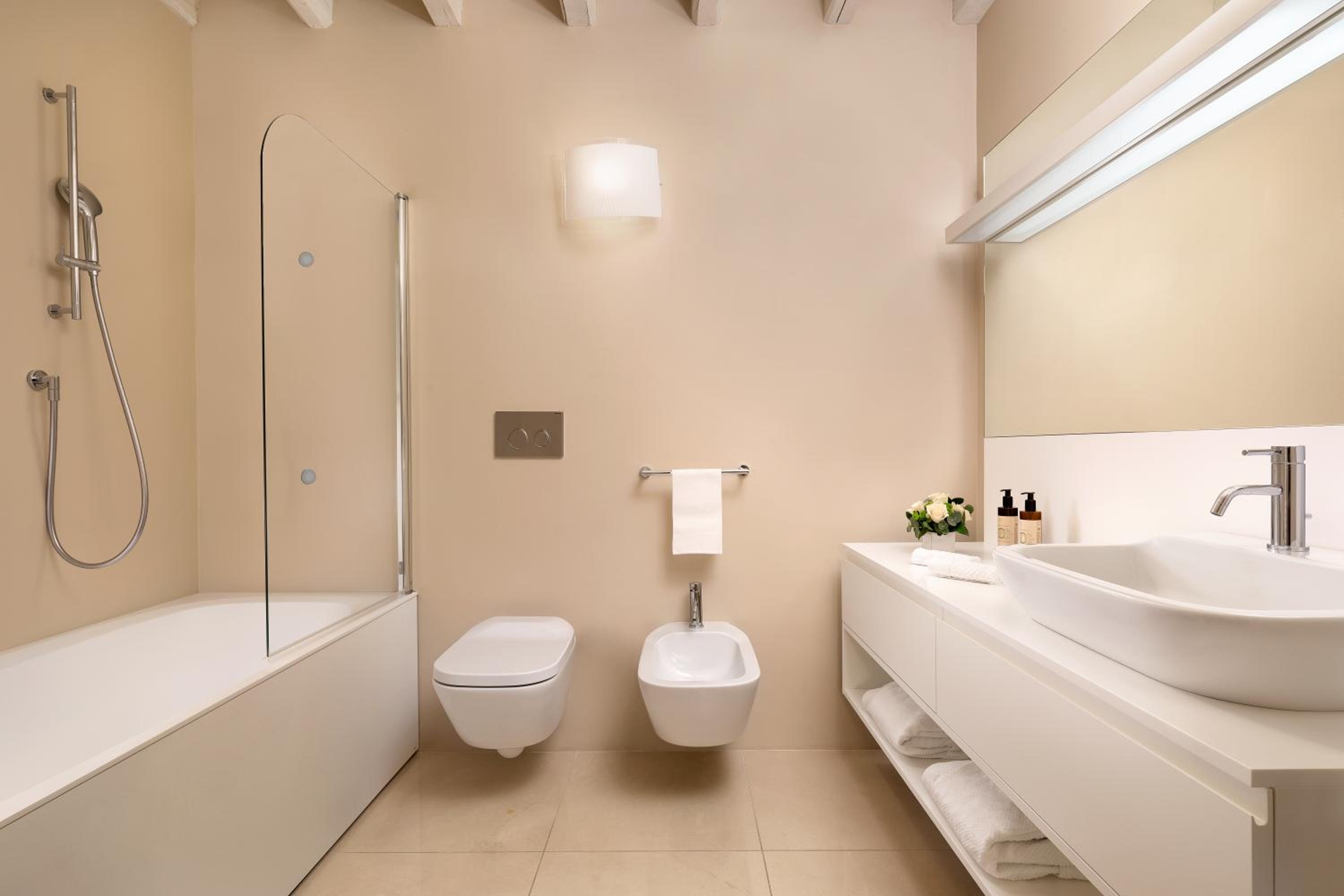 Duplex Suite photo 2