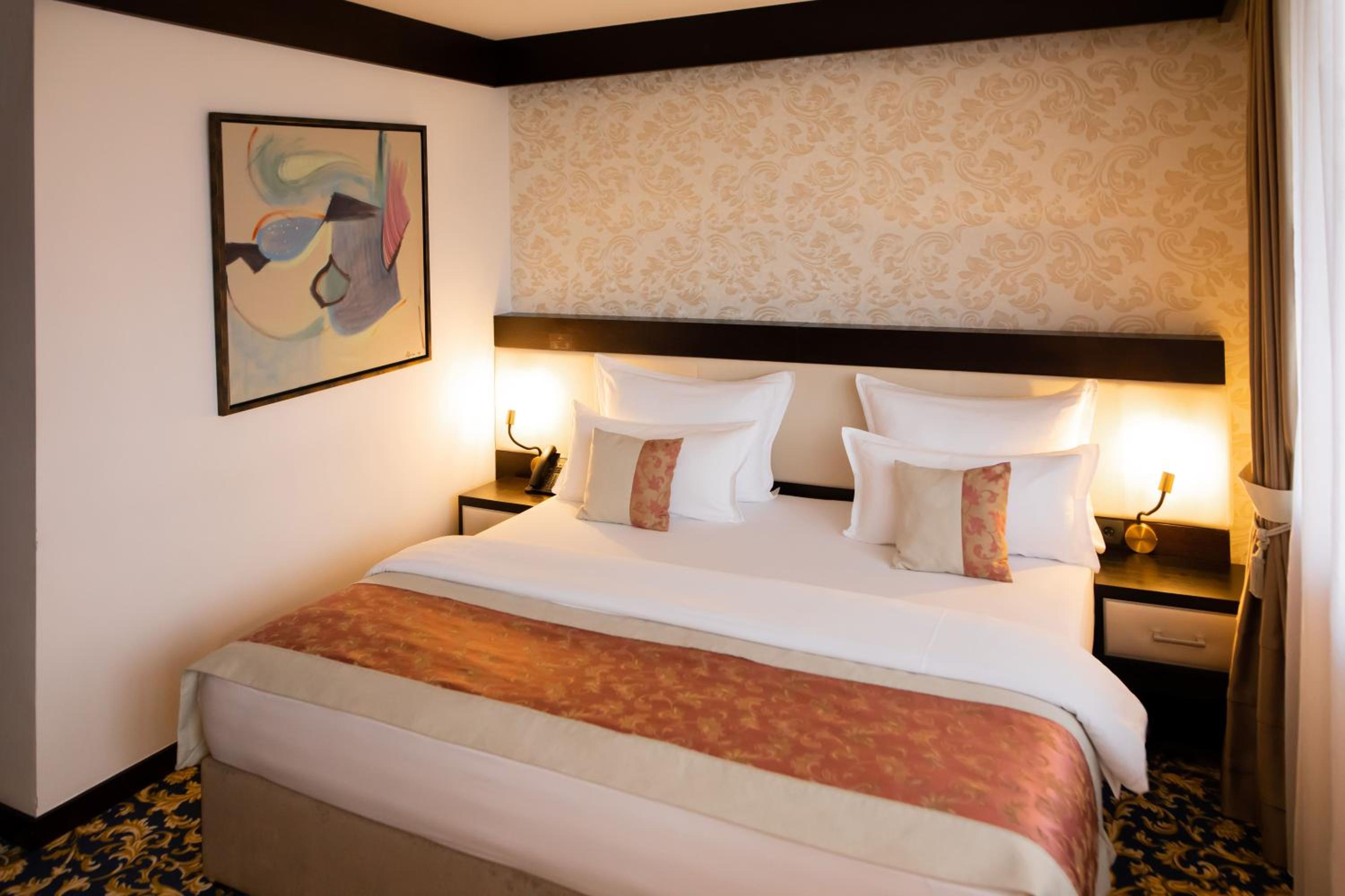 Classic Double Room