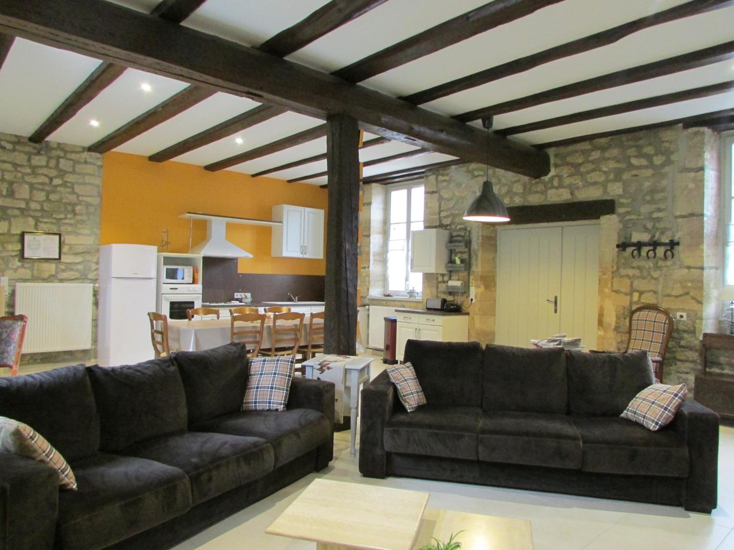 Three-Bedroom House photo 3