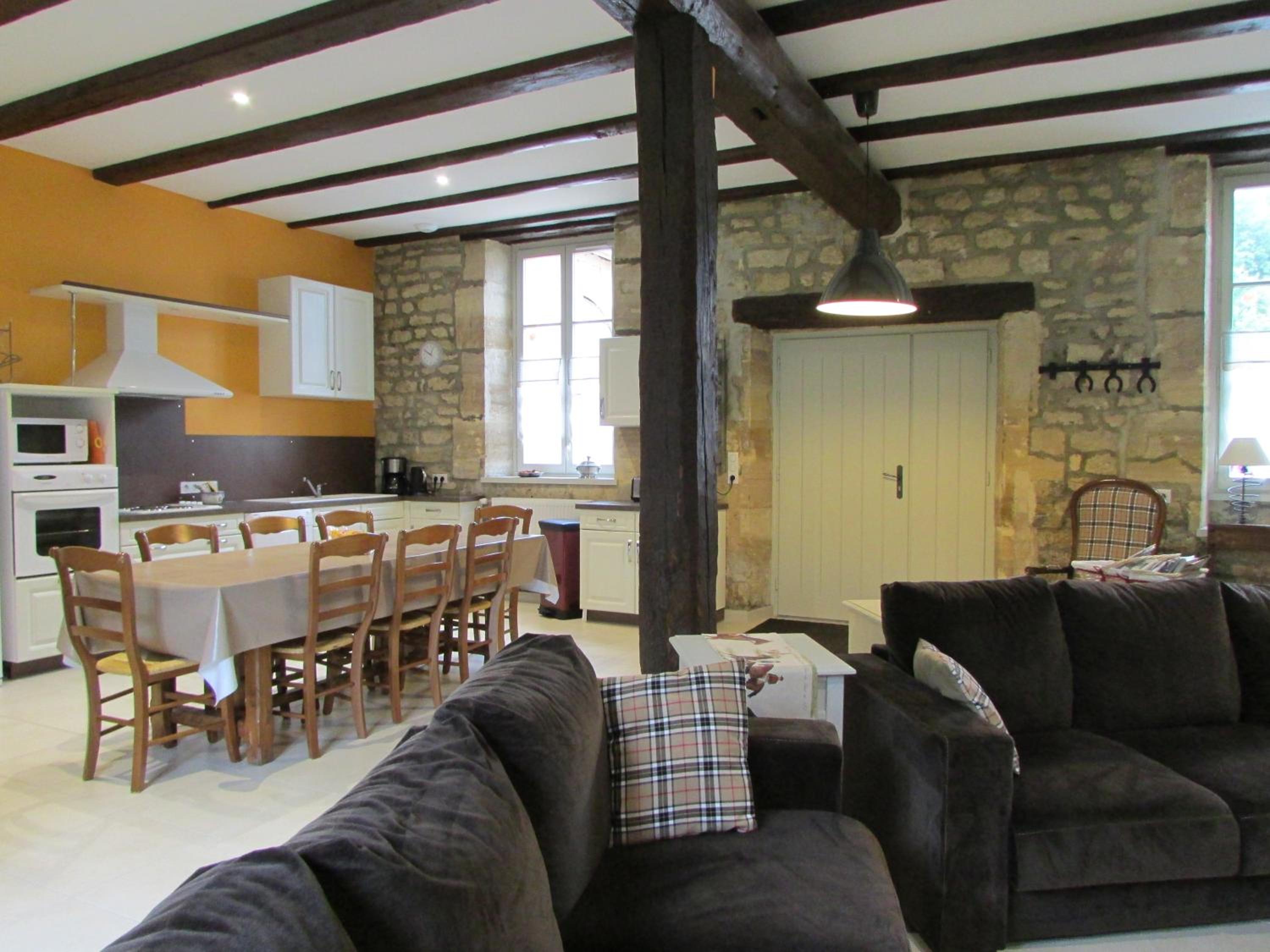 Three-Bedroom House photo 2