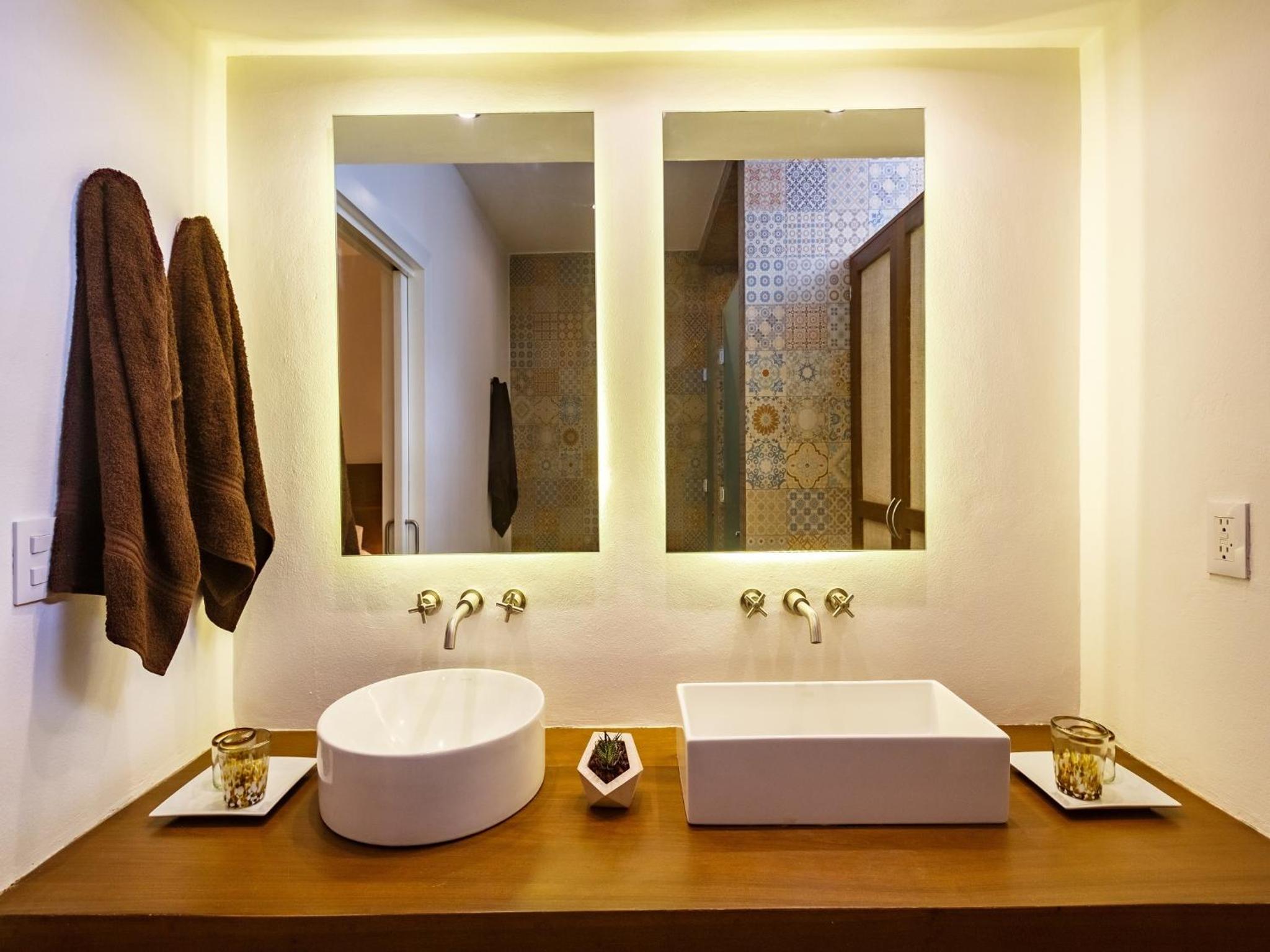 Double Room (2 Adults + 2 Children) thumbnail 5
