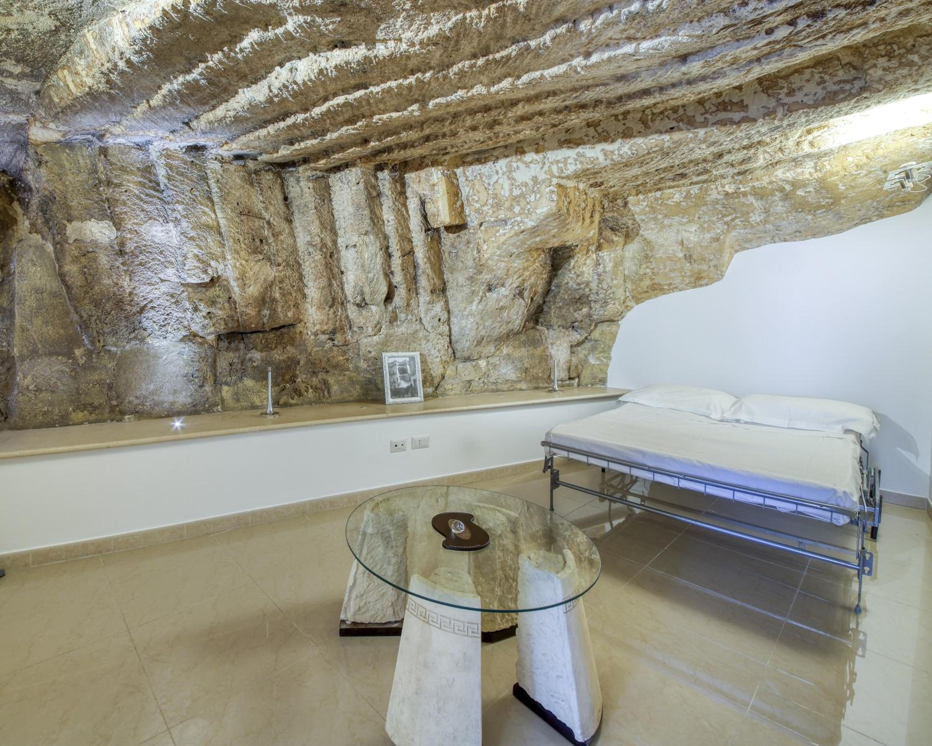 Maisonette photo 1