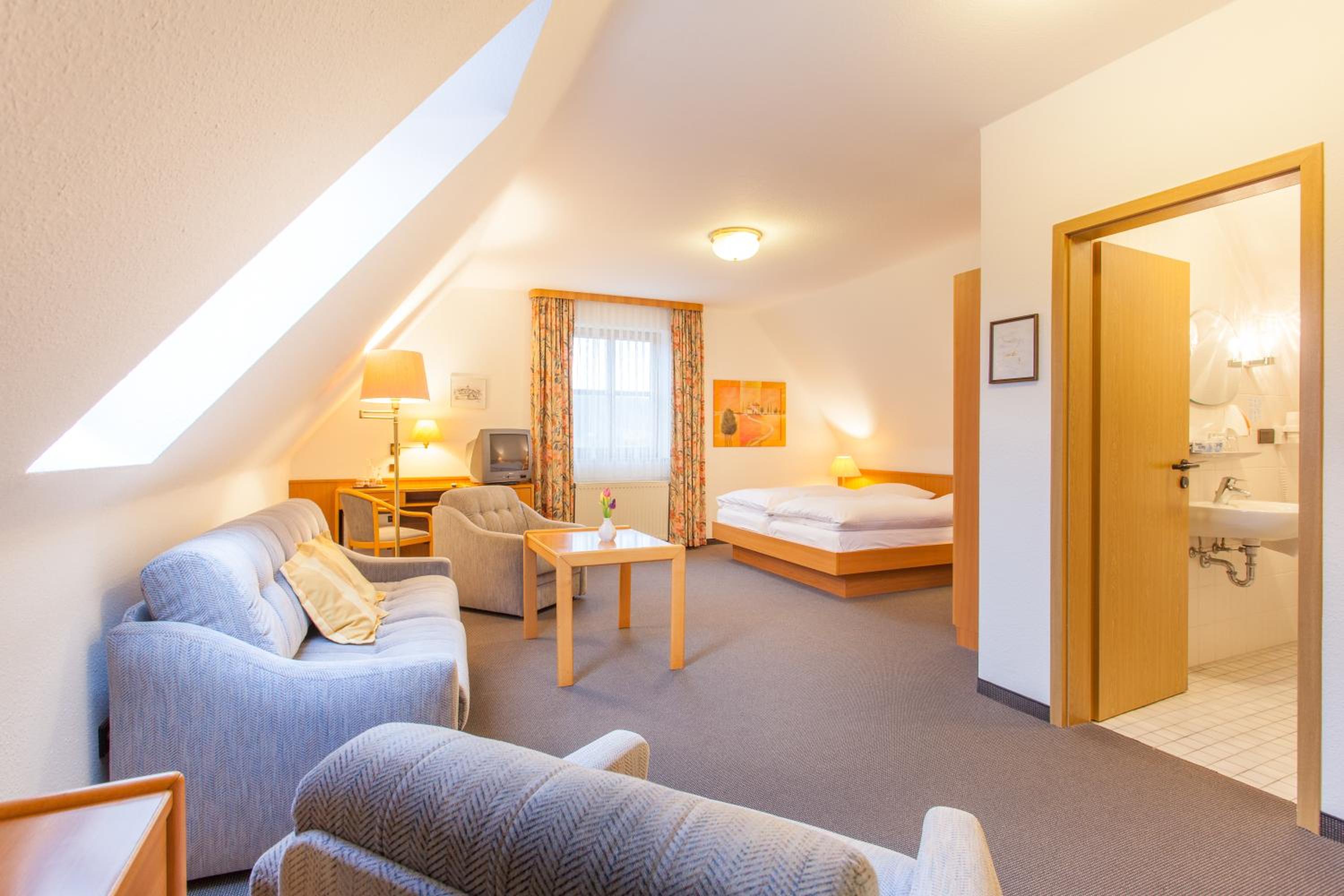 Double Room - Photo 2