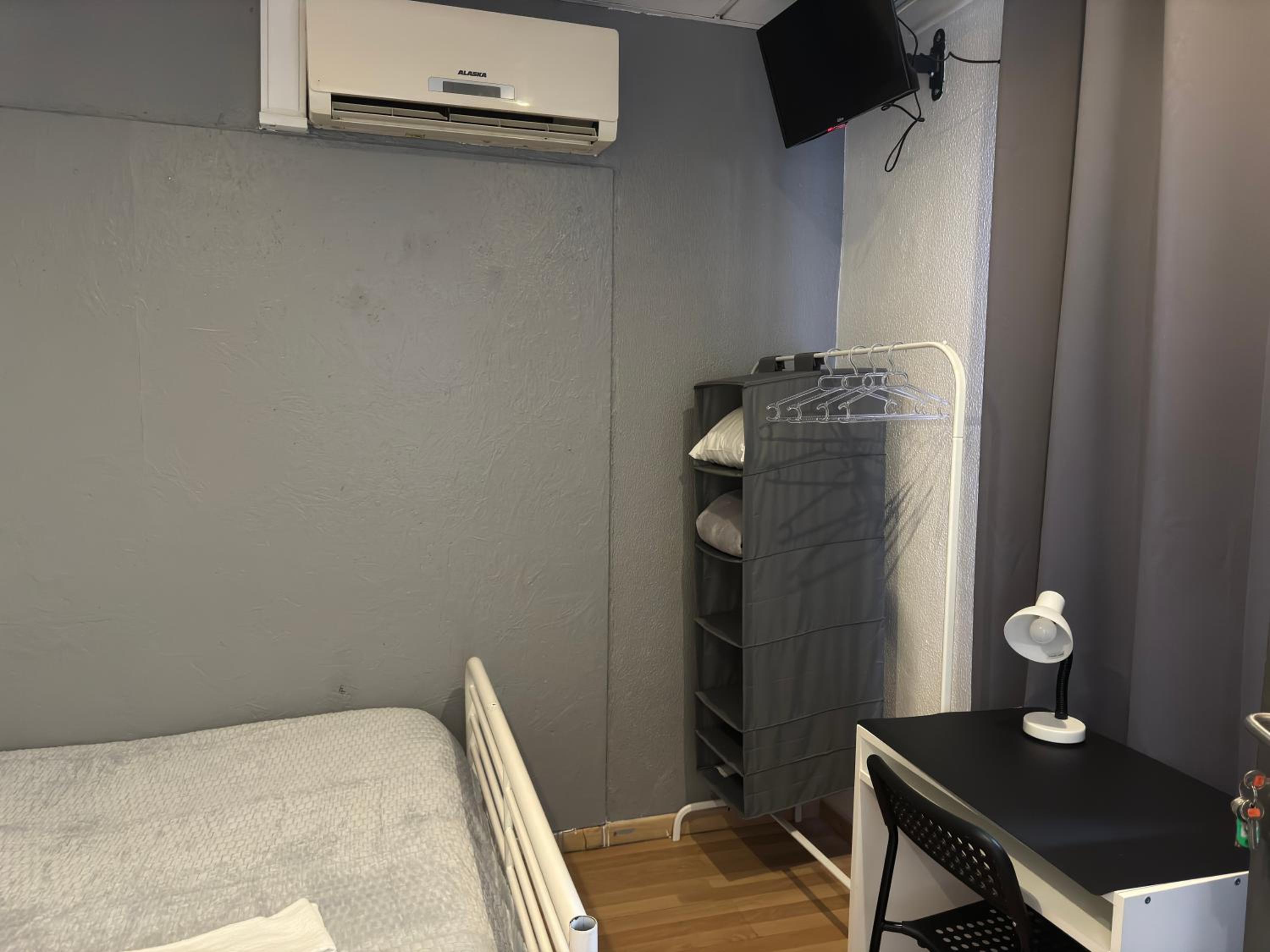 Double Room - Photo 11