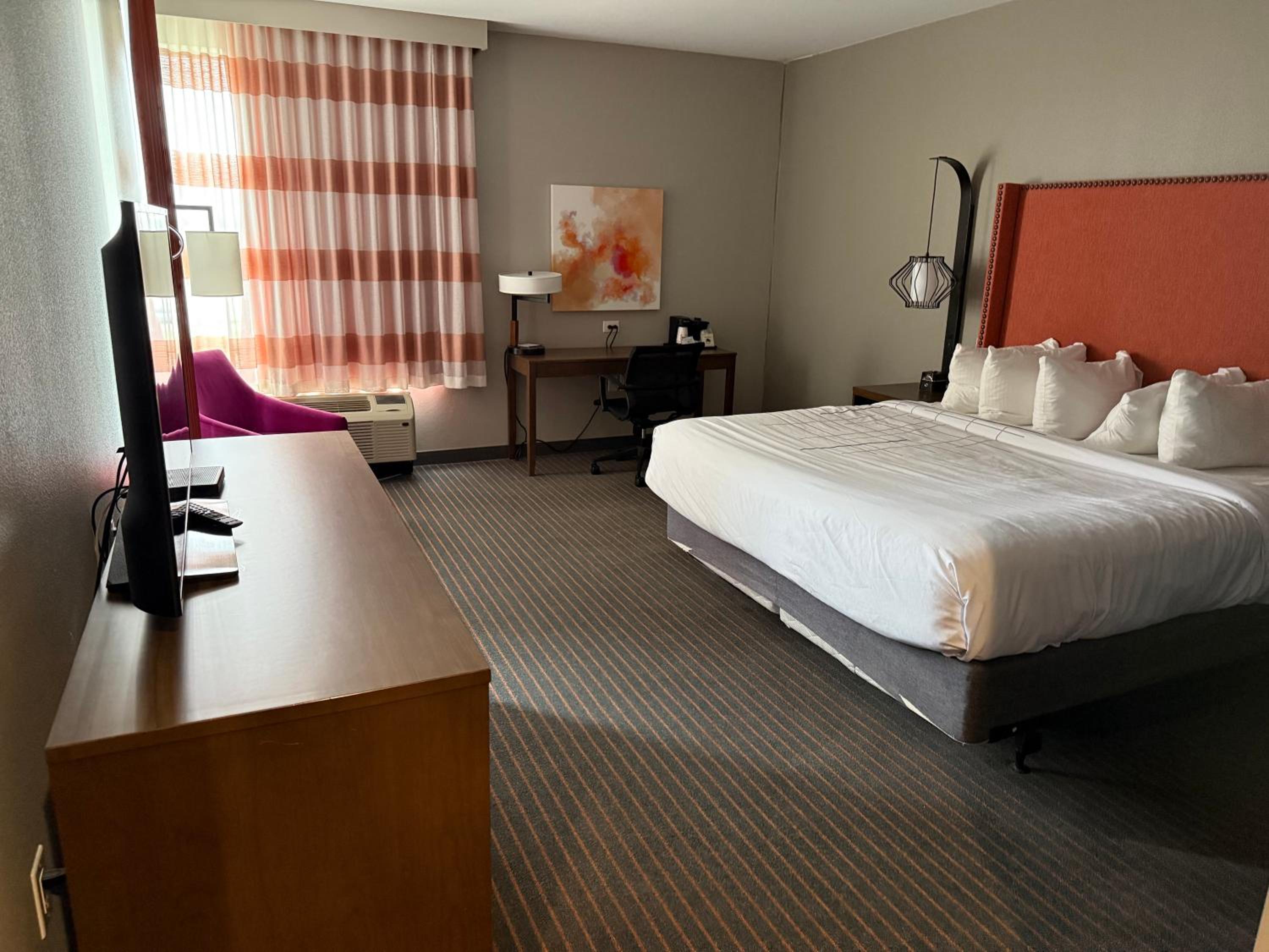 King Room - Mobility Access/Non-Smoking
