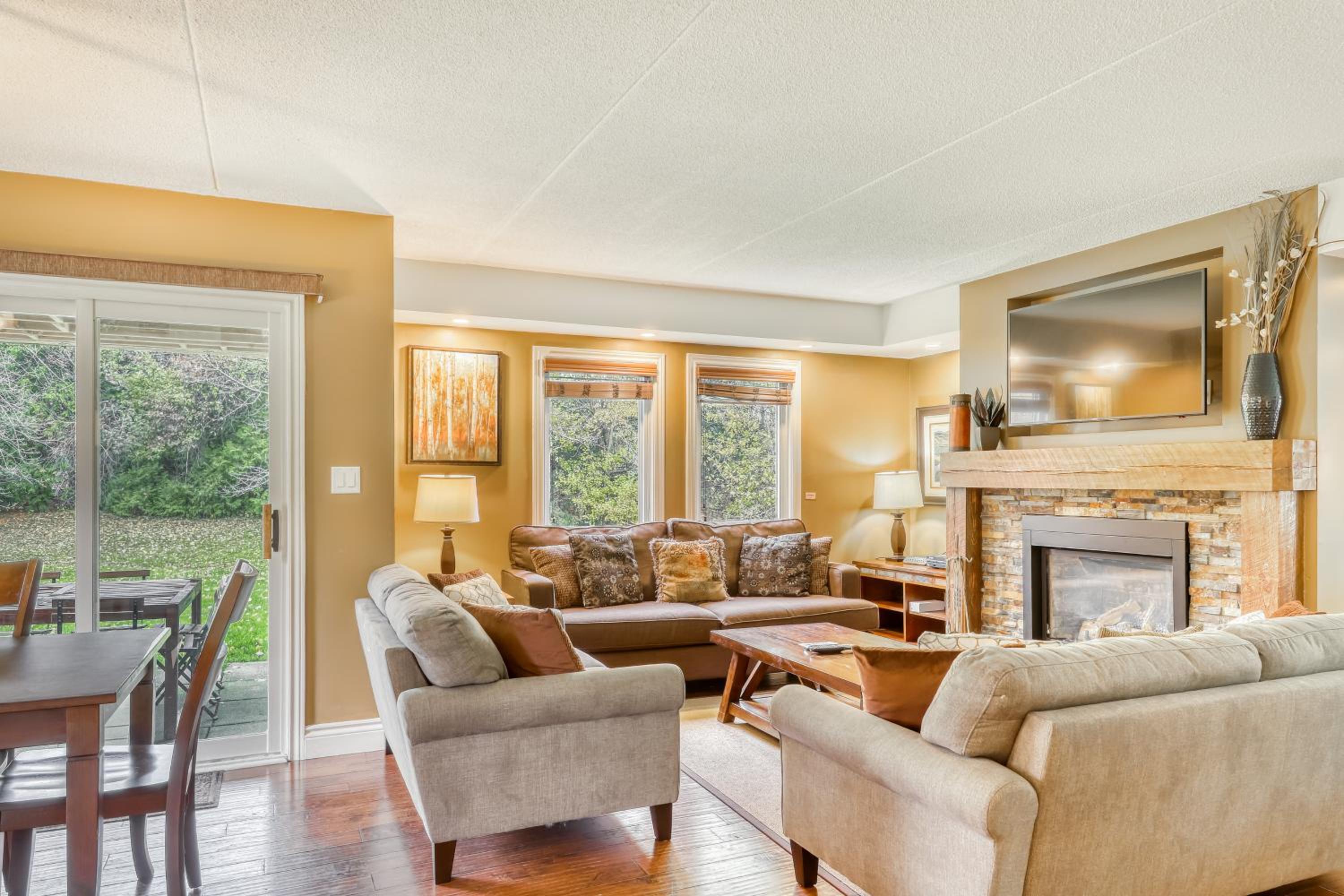Three-Bedroom Apartment with Harbor View photo 1