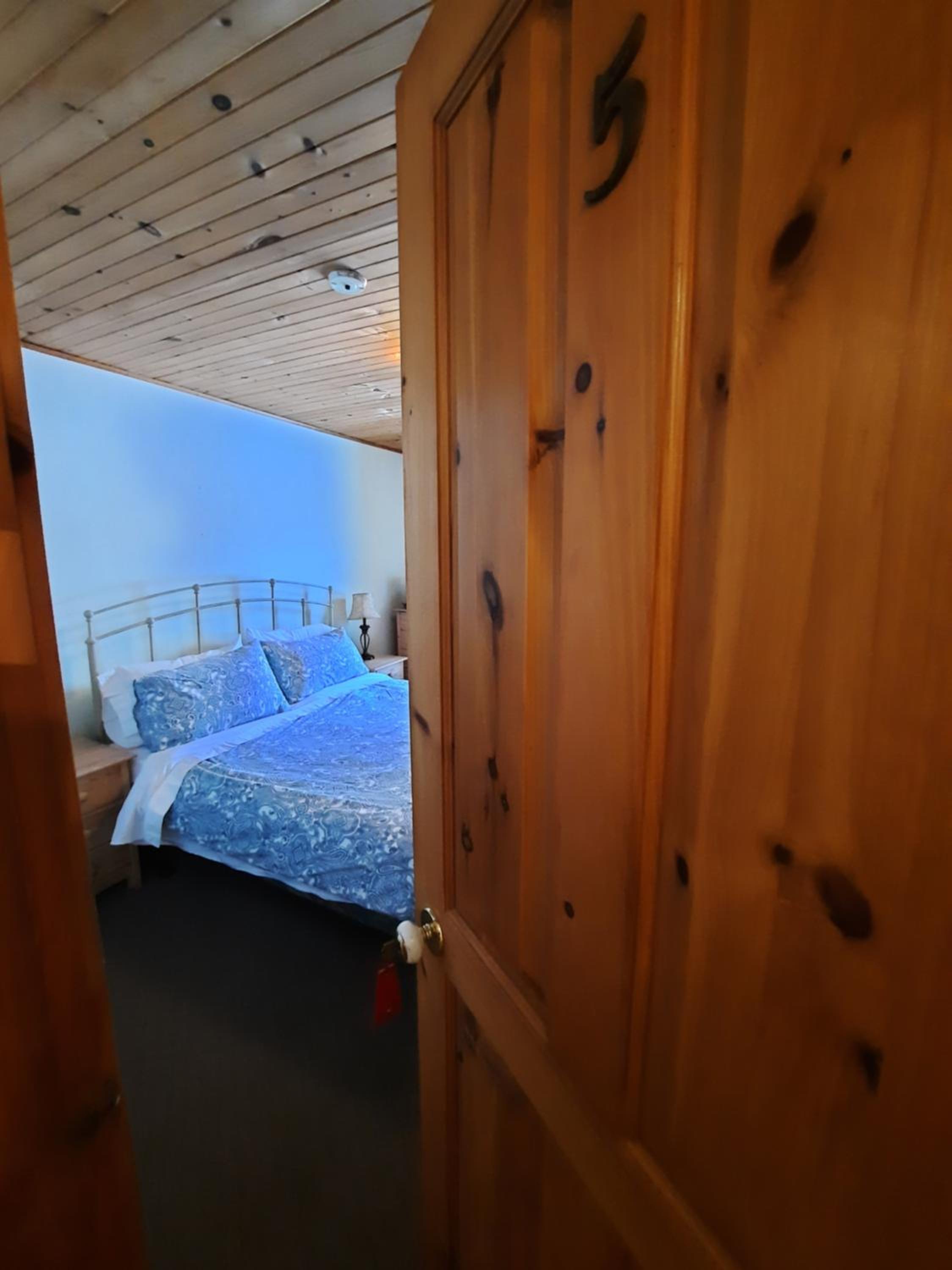 Double Room with Shared Bathroom