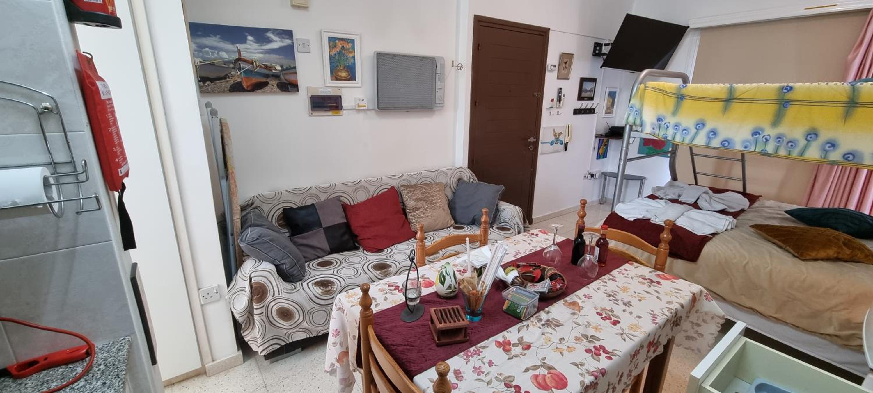King Studio with Sofa Bed - Photo 22