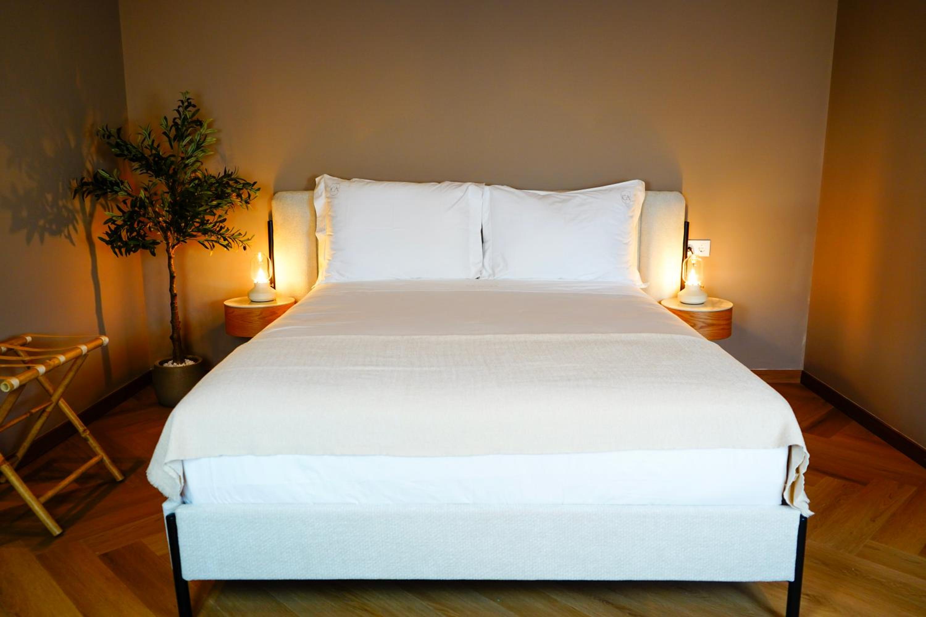 Deluxe Suite with Spa Bath