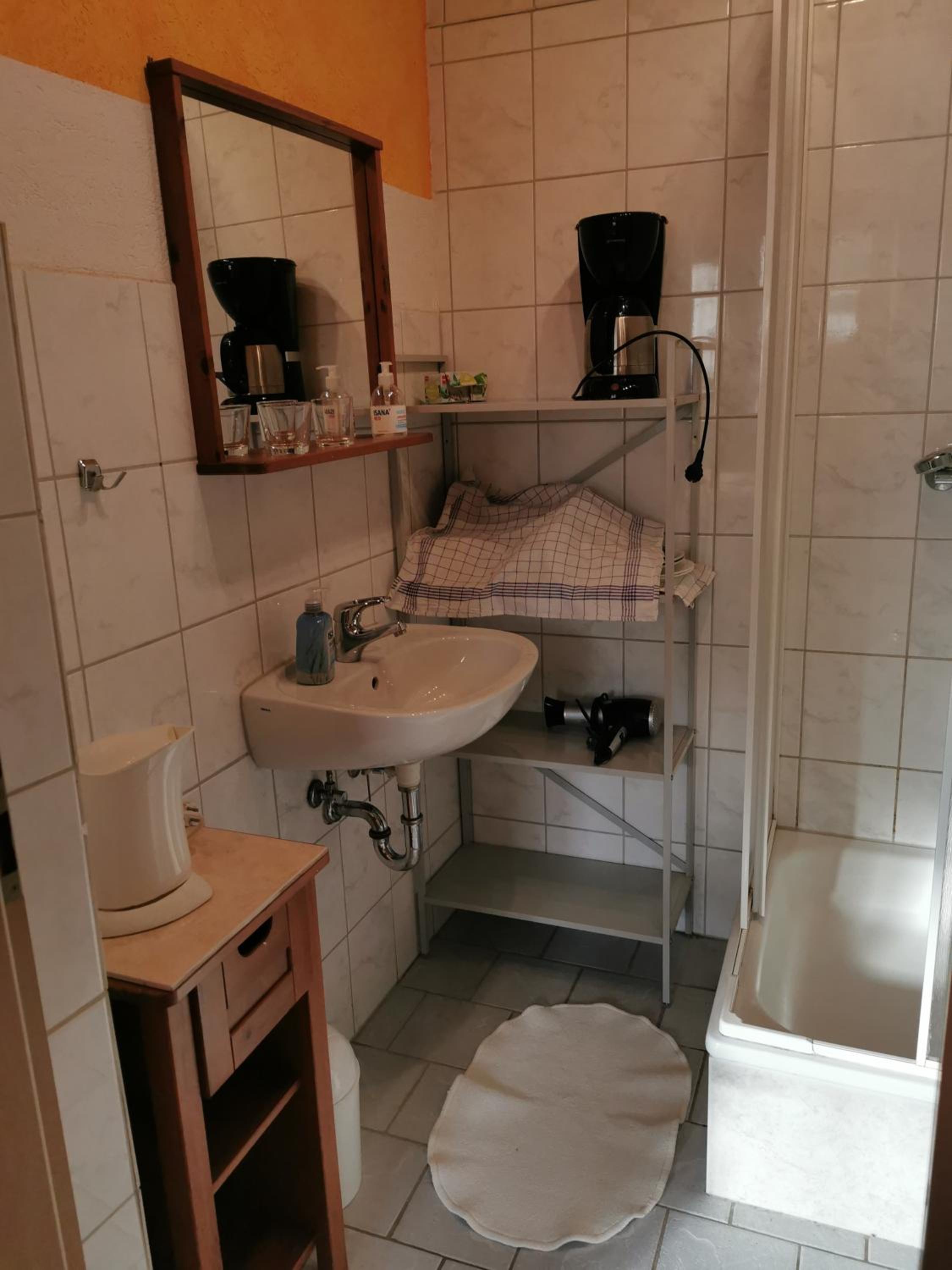 Double Room with Private Bathroom photo 2