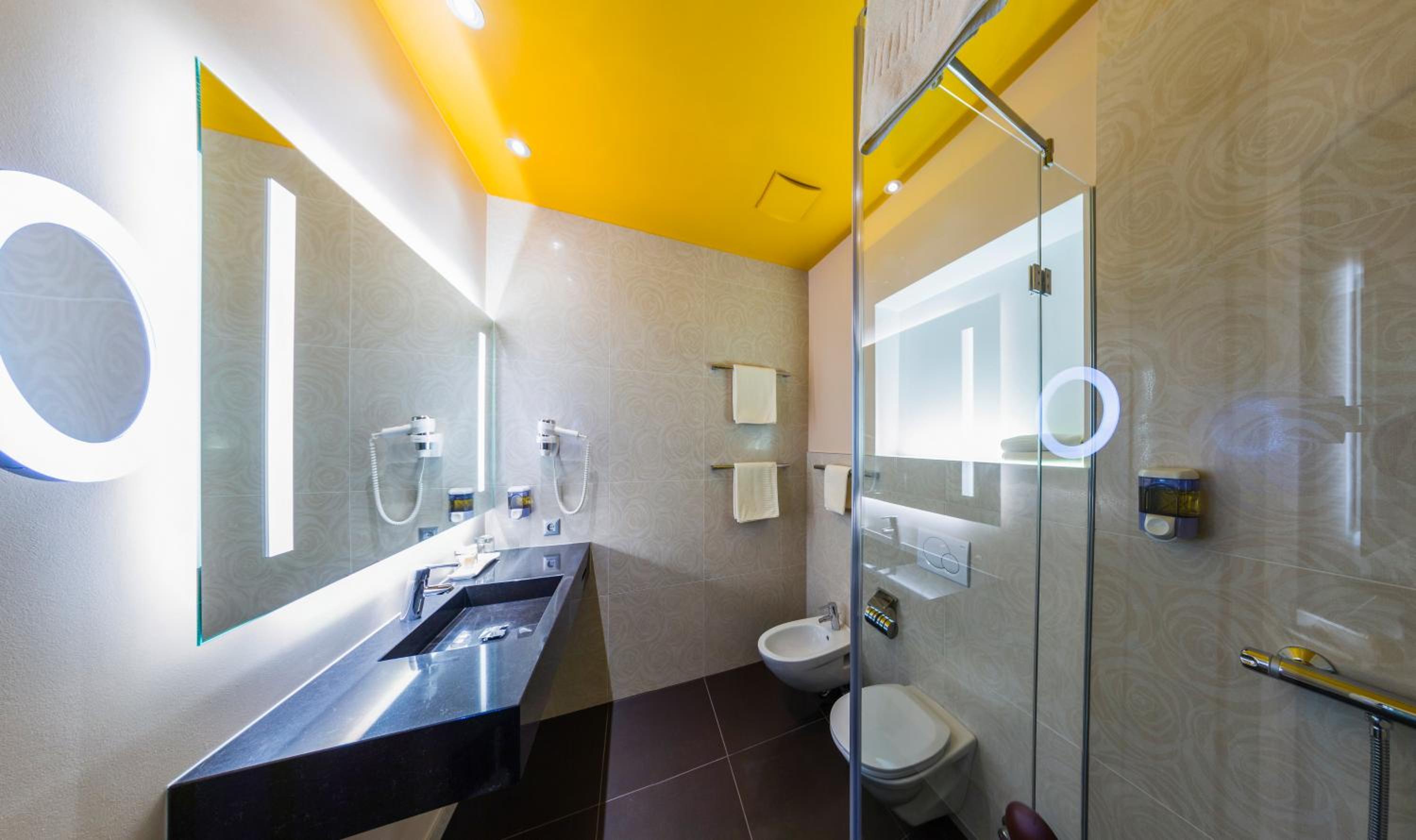 Classic Double or Twin Room photo 2