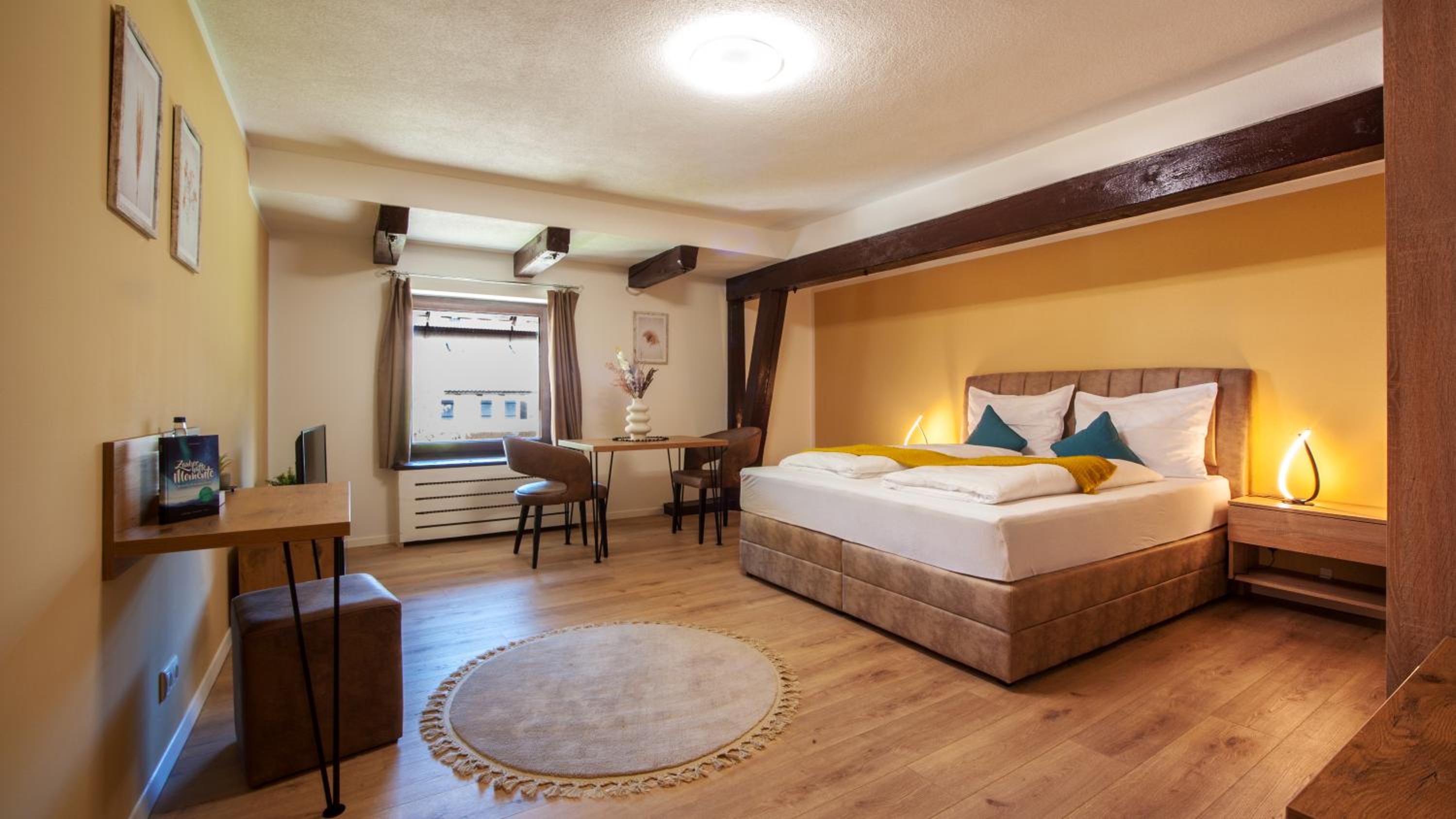 Large Double Room photo 2