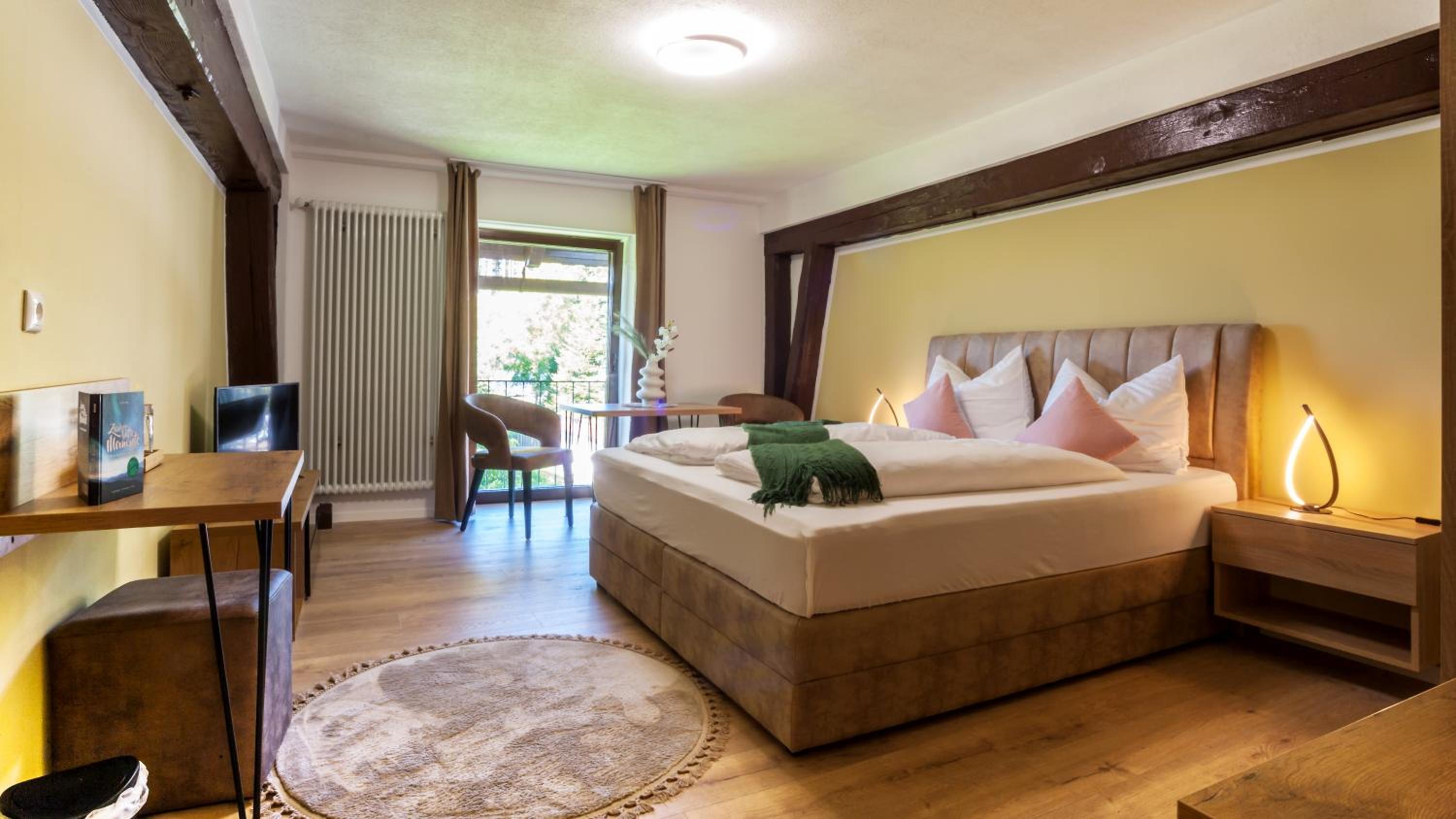 Large Double Room photo 1