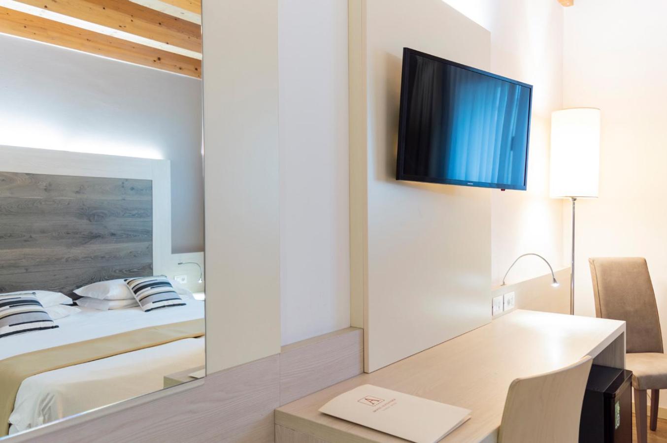Superior Double Room - Photo 9