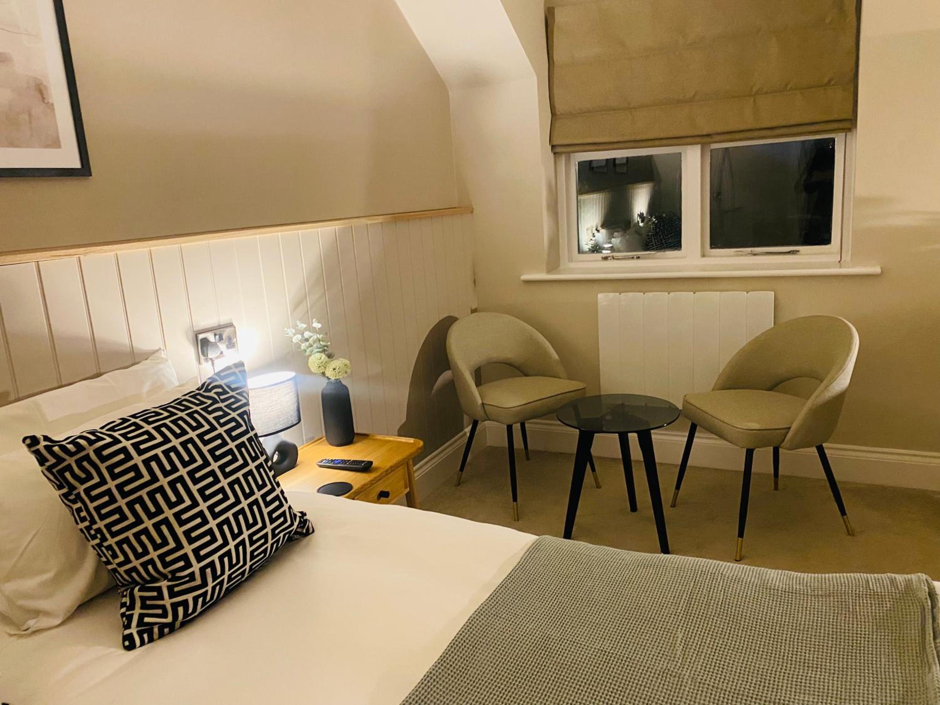 Superior King Room photo 2