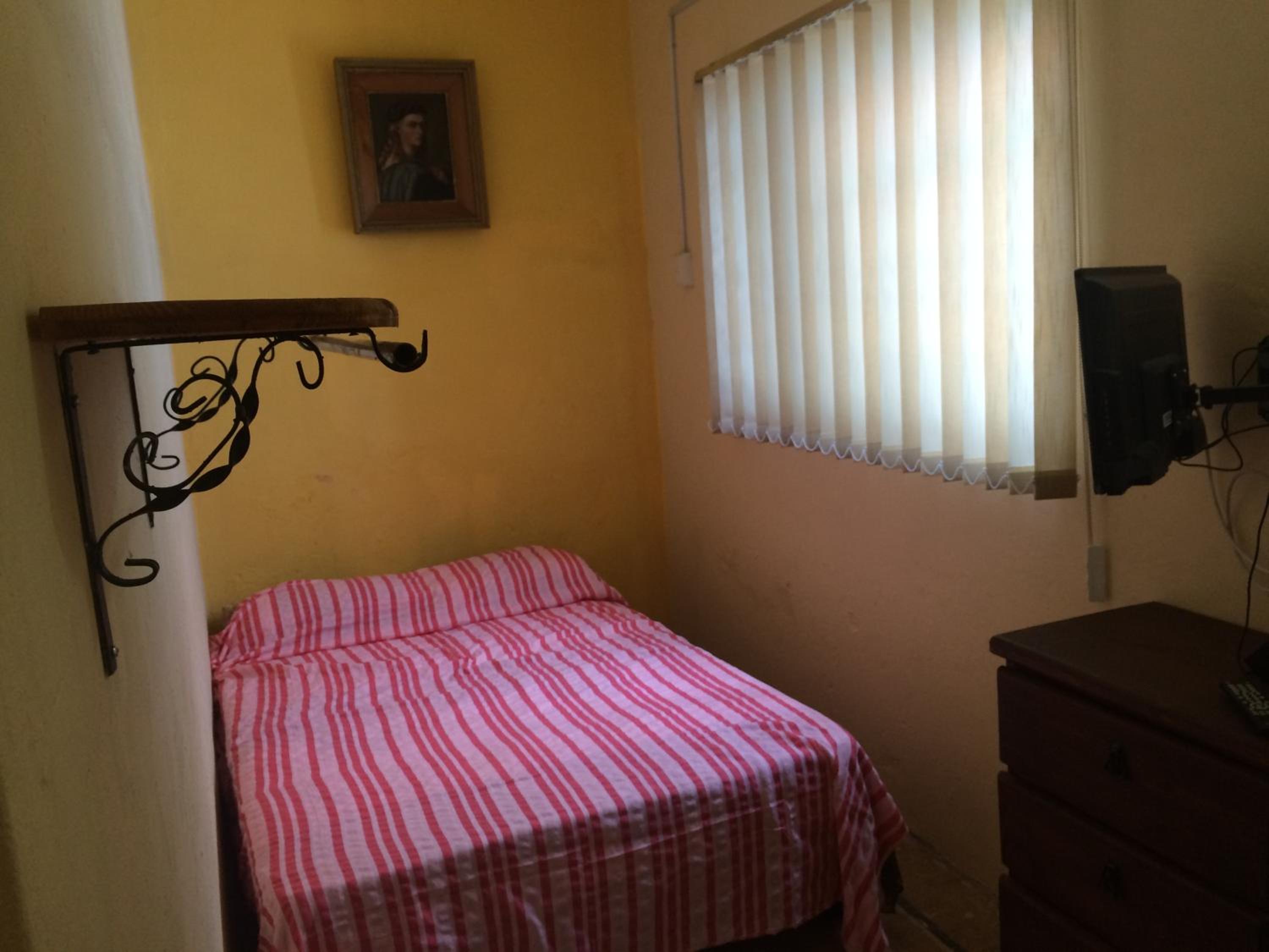 Standard Double Room - Photo 4