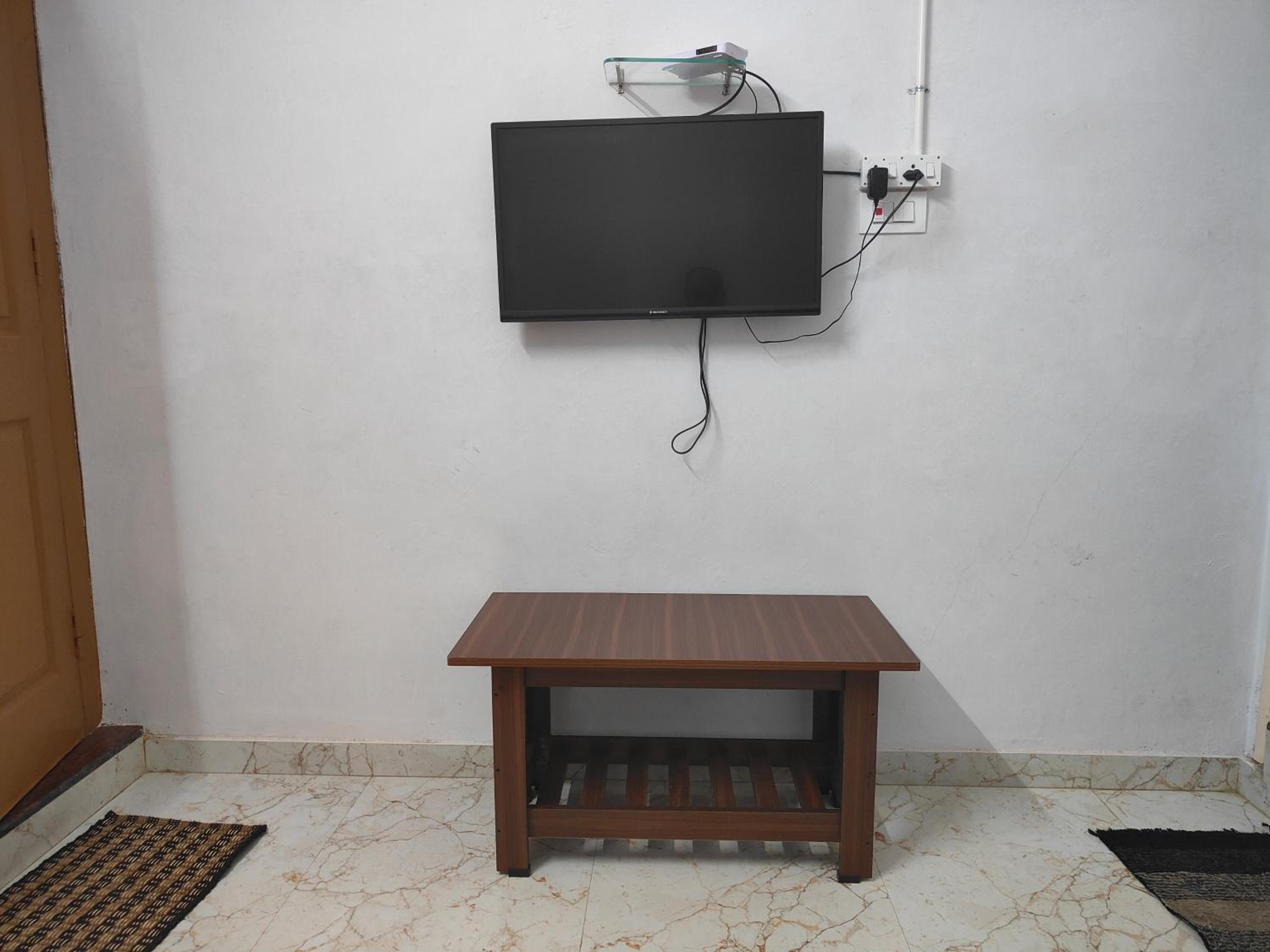 Deluxe Double Room (2 Adults + 1 Child) photo 3