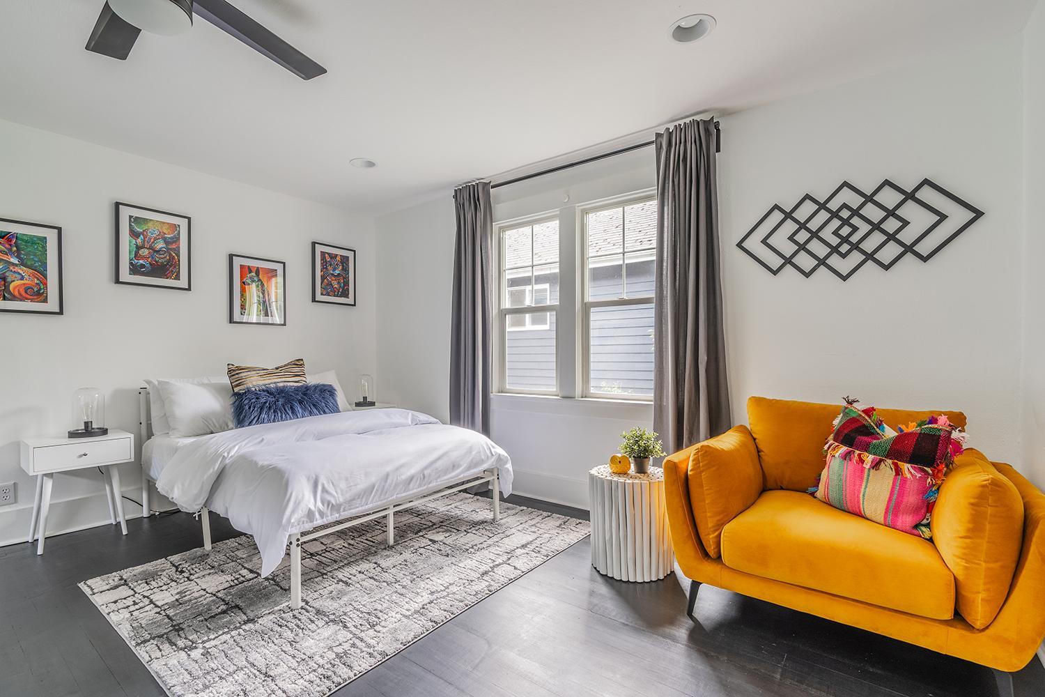 Studio Apartment photo 1