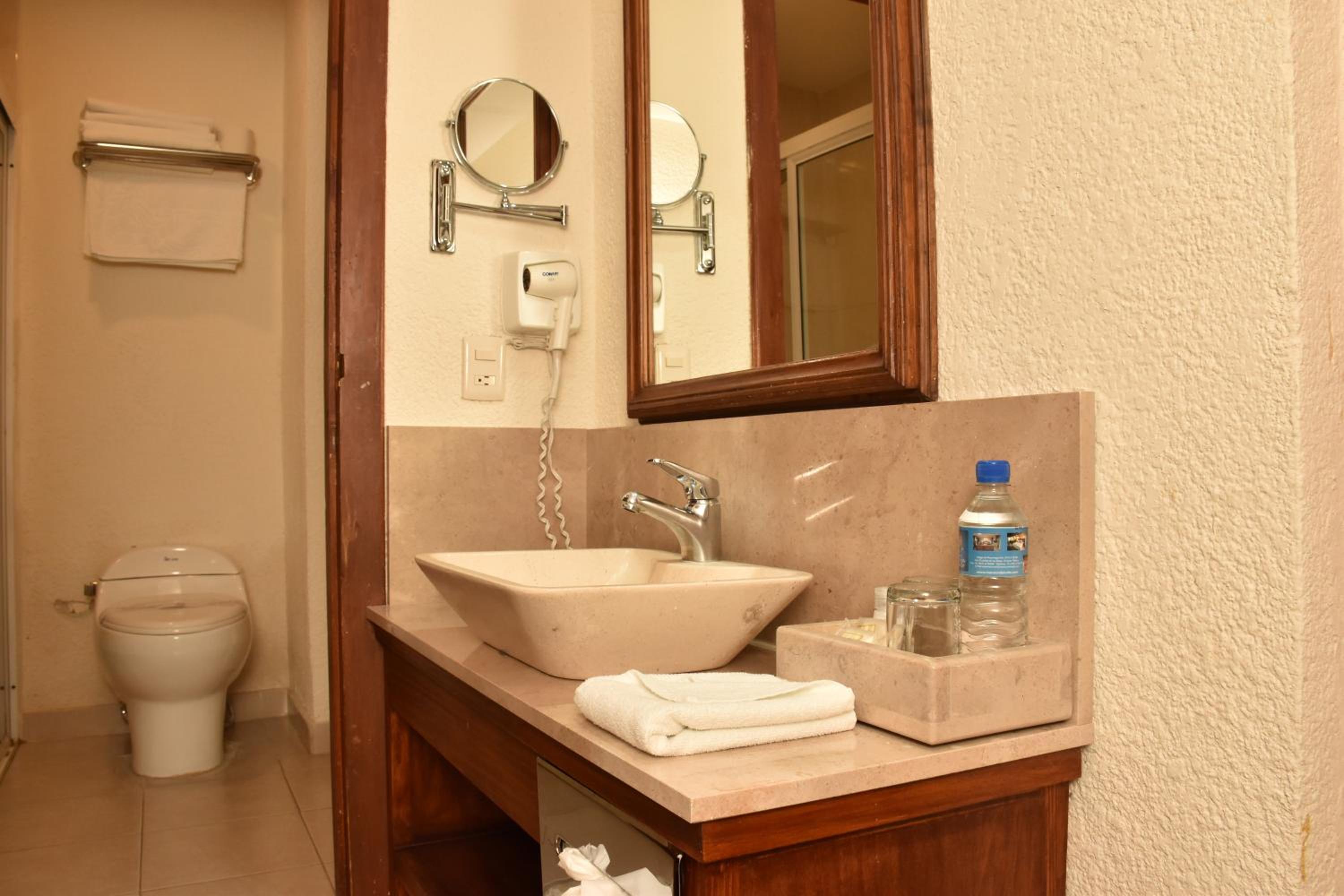 Double Room - Photo 2