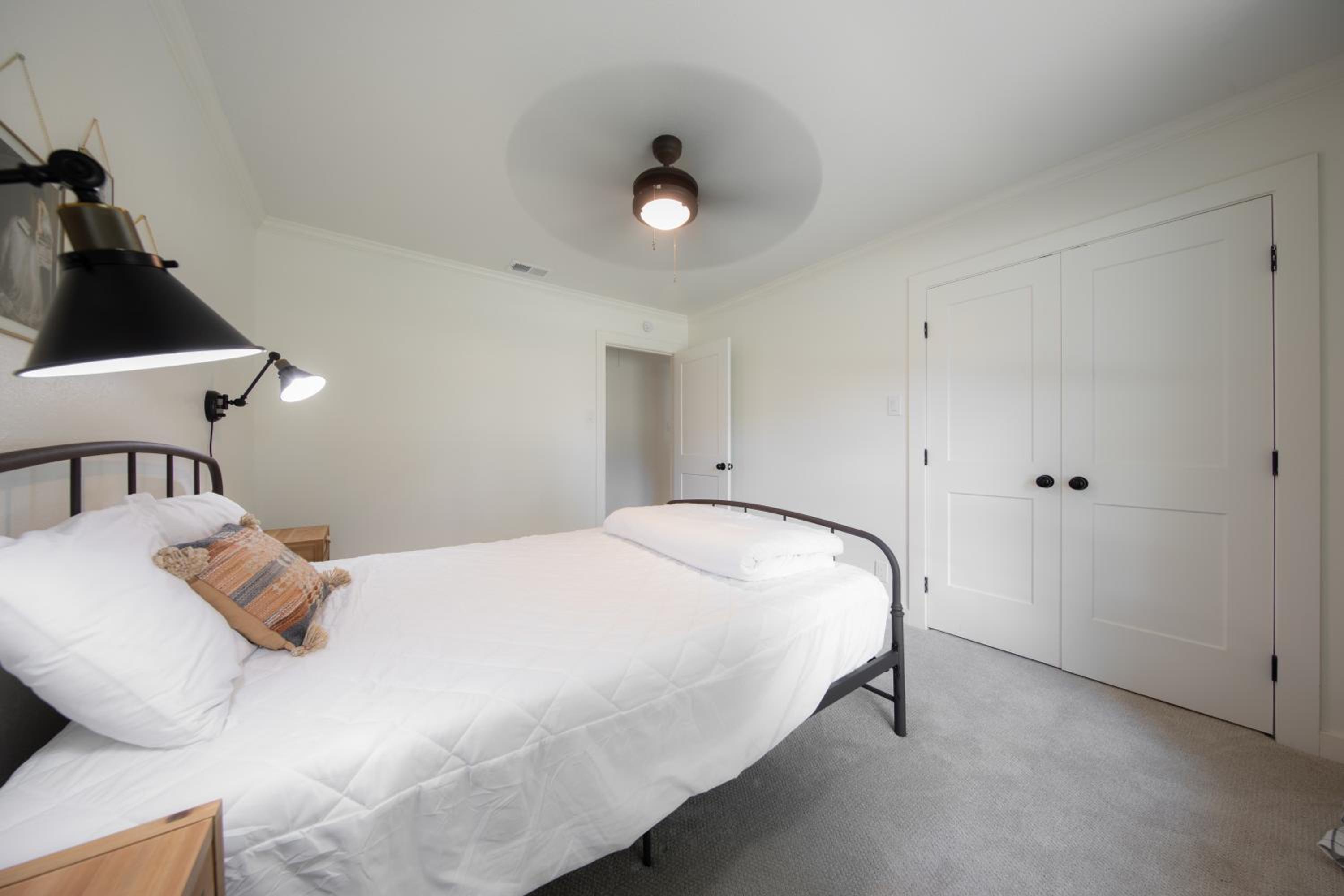 Three-Bedroom House photo 1