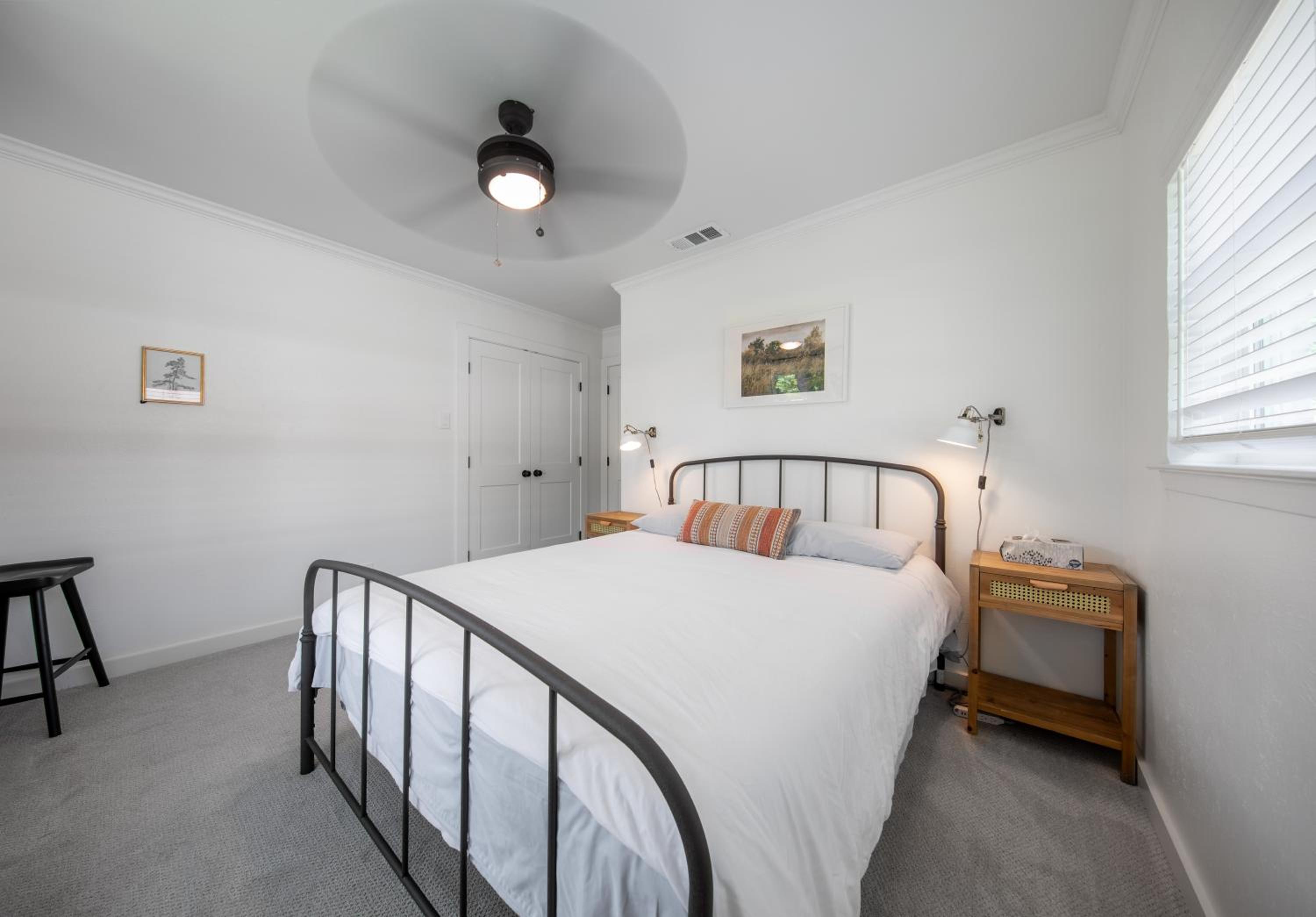 Three-Bedroom House photo 2