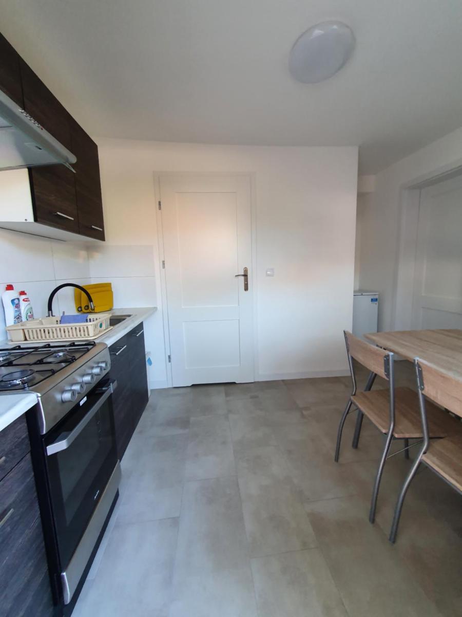 One-Bedroom Bungalow - Photo 1