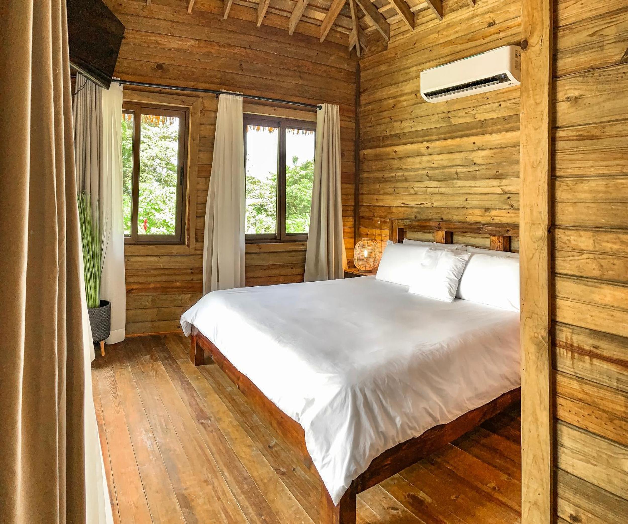 One-Bedroom House photo 3