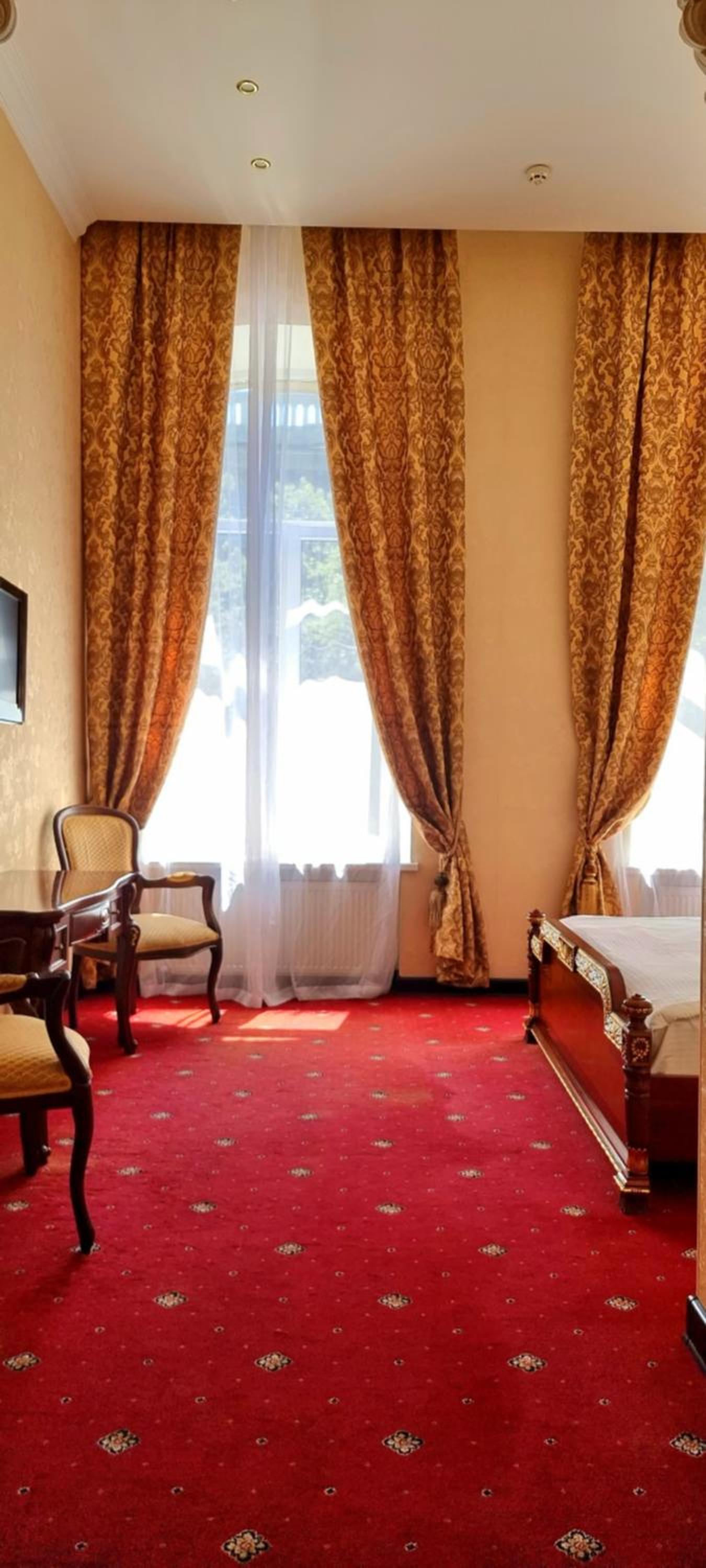 Deluxe King Room photo 3