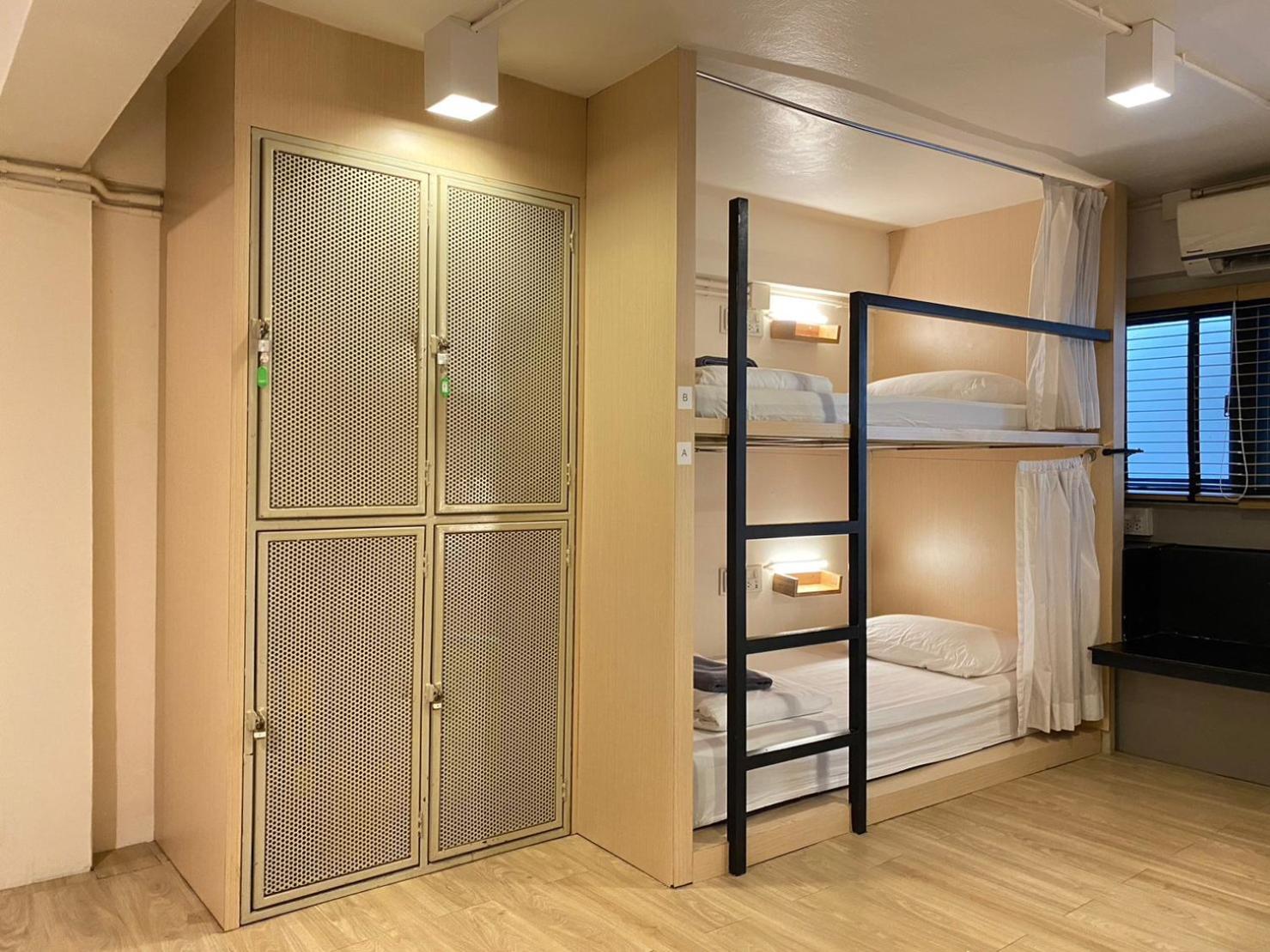 Bed in 5-Bed Female Dormitory Room photo 1