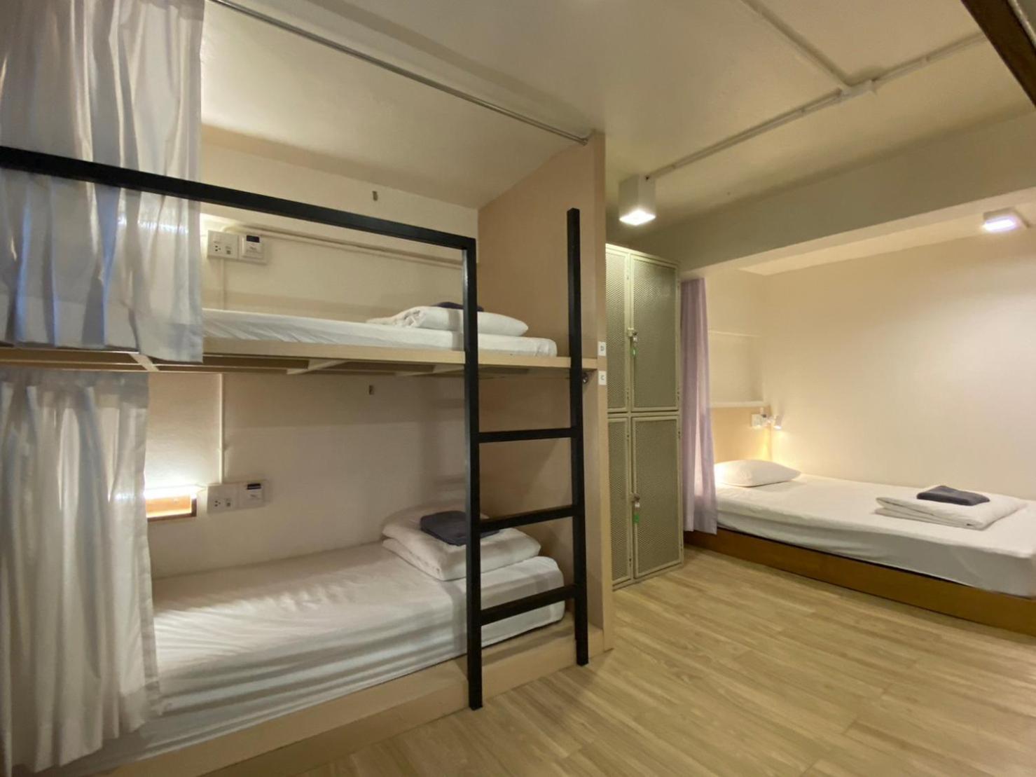 Bed in 5-Bed Female Dormitory Room photo 2