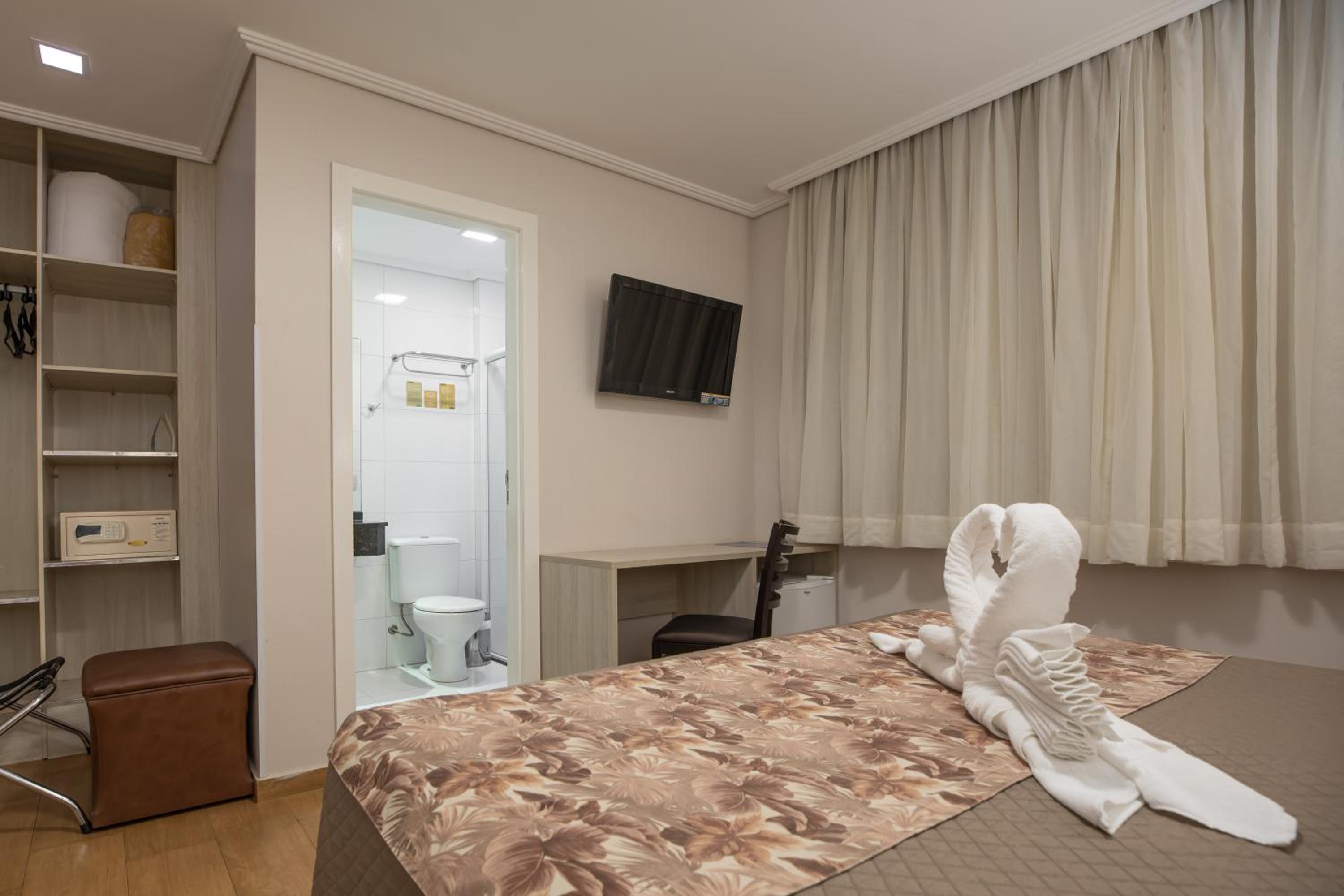 Superior Queen Room