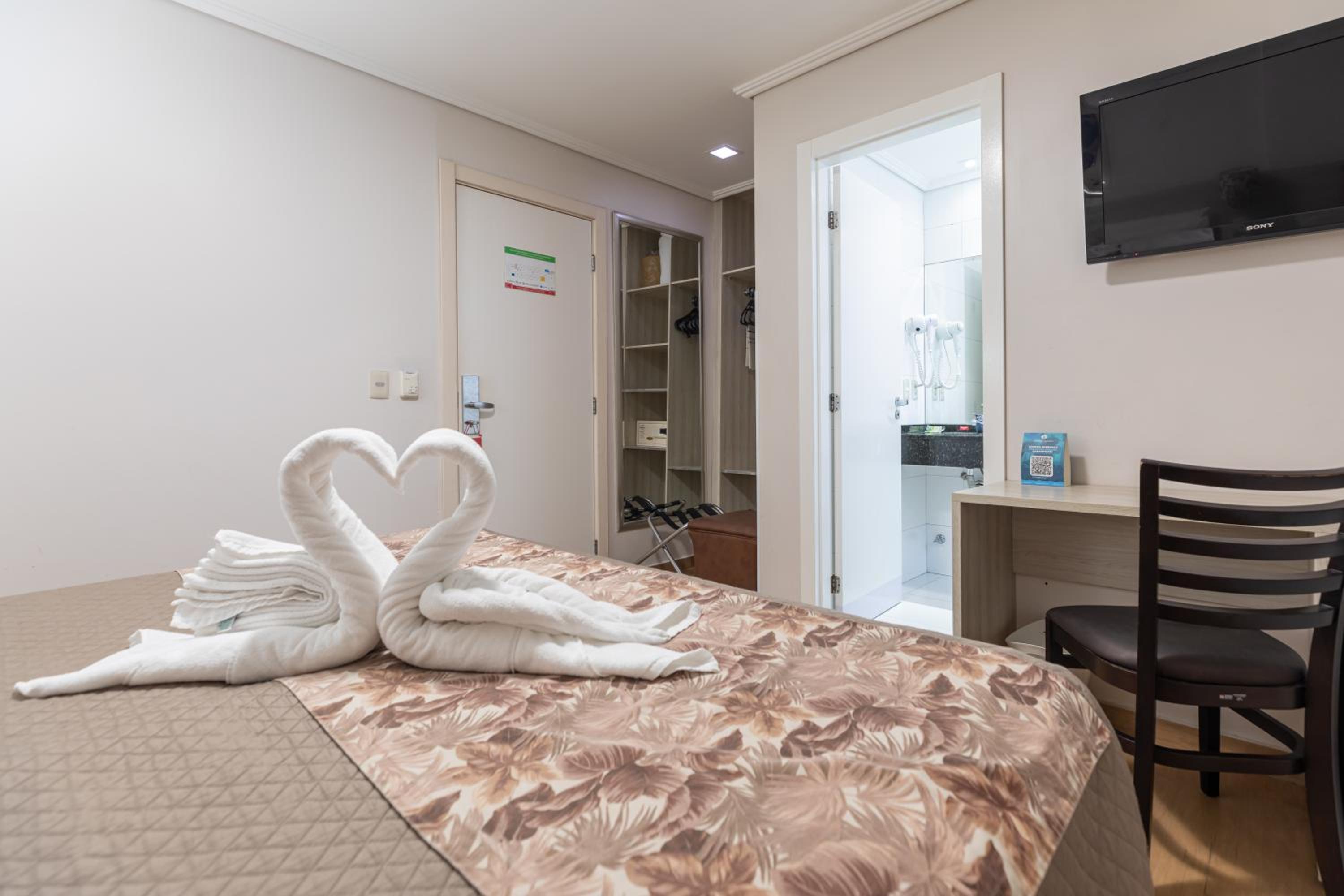 Superior Queen Room