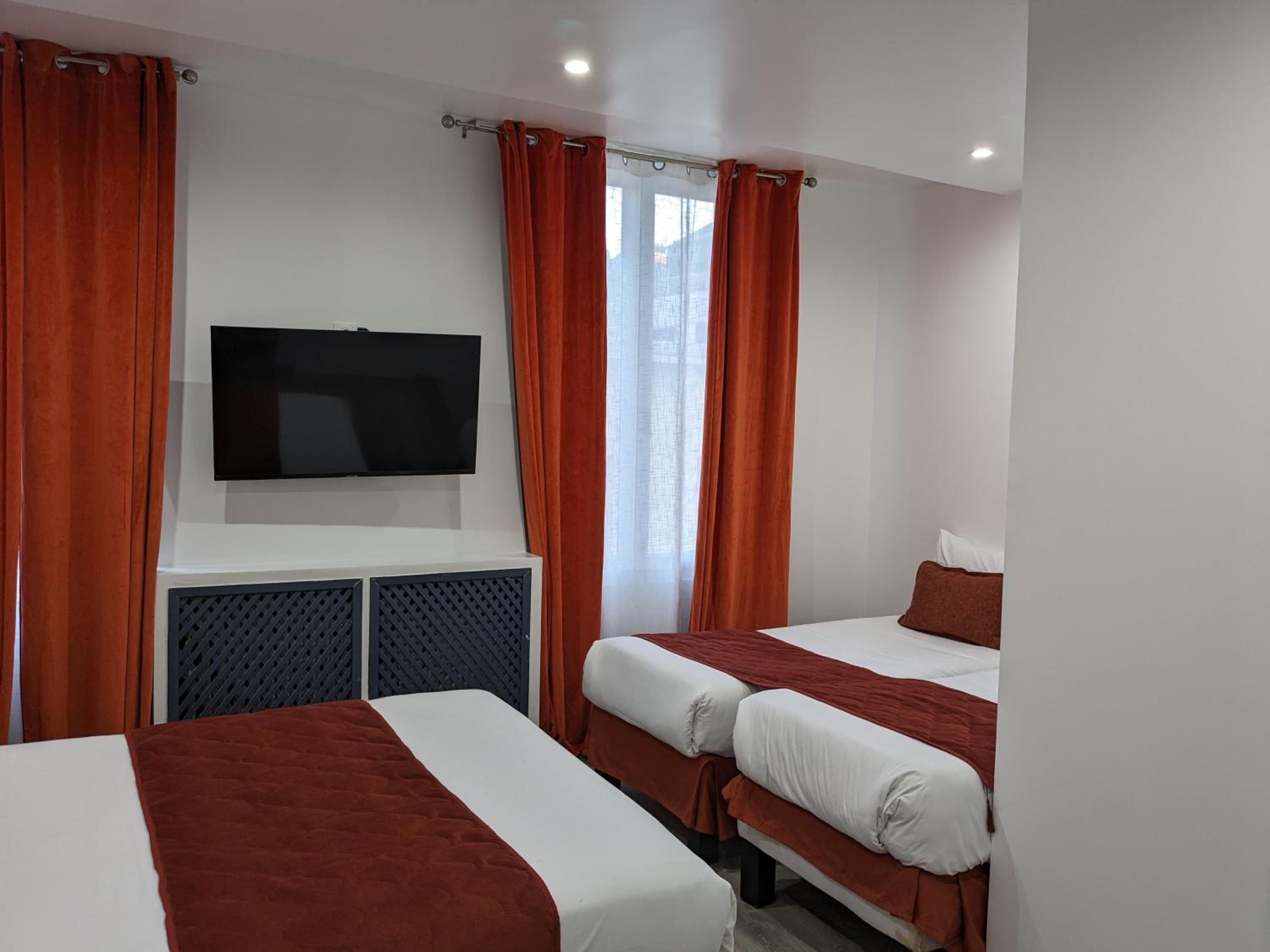 Triple Room - Photo 6
