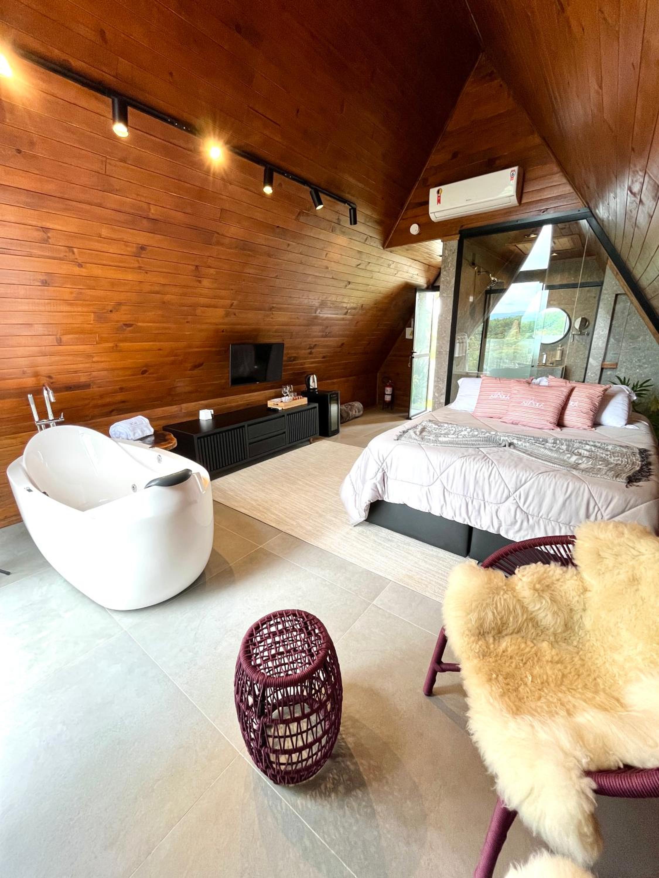 One-Bedroom Chalet - Photo 4
