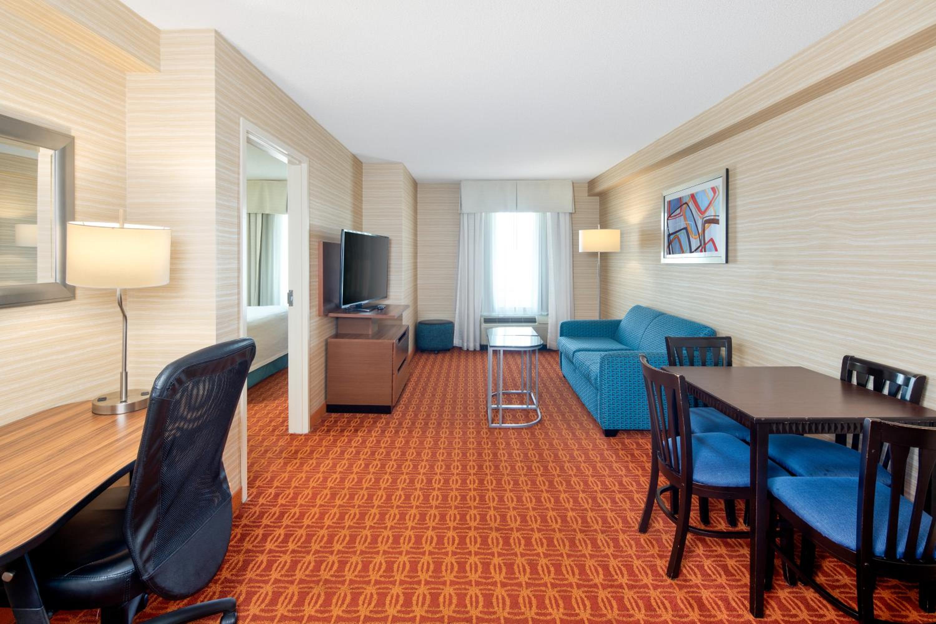 Executive Studio King Suite