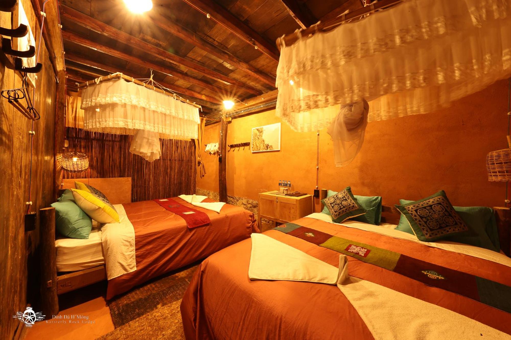 Family Room with Private Bathroom - Photo 1