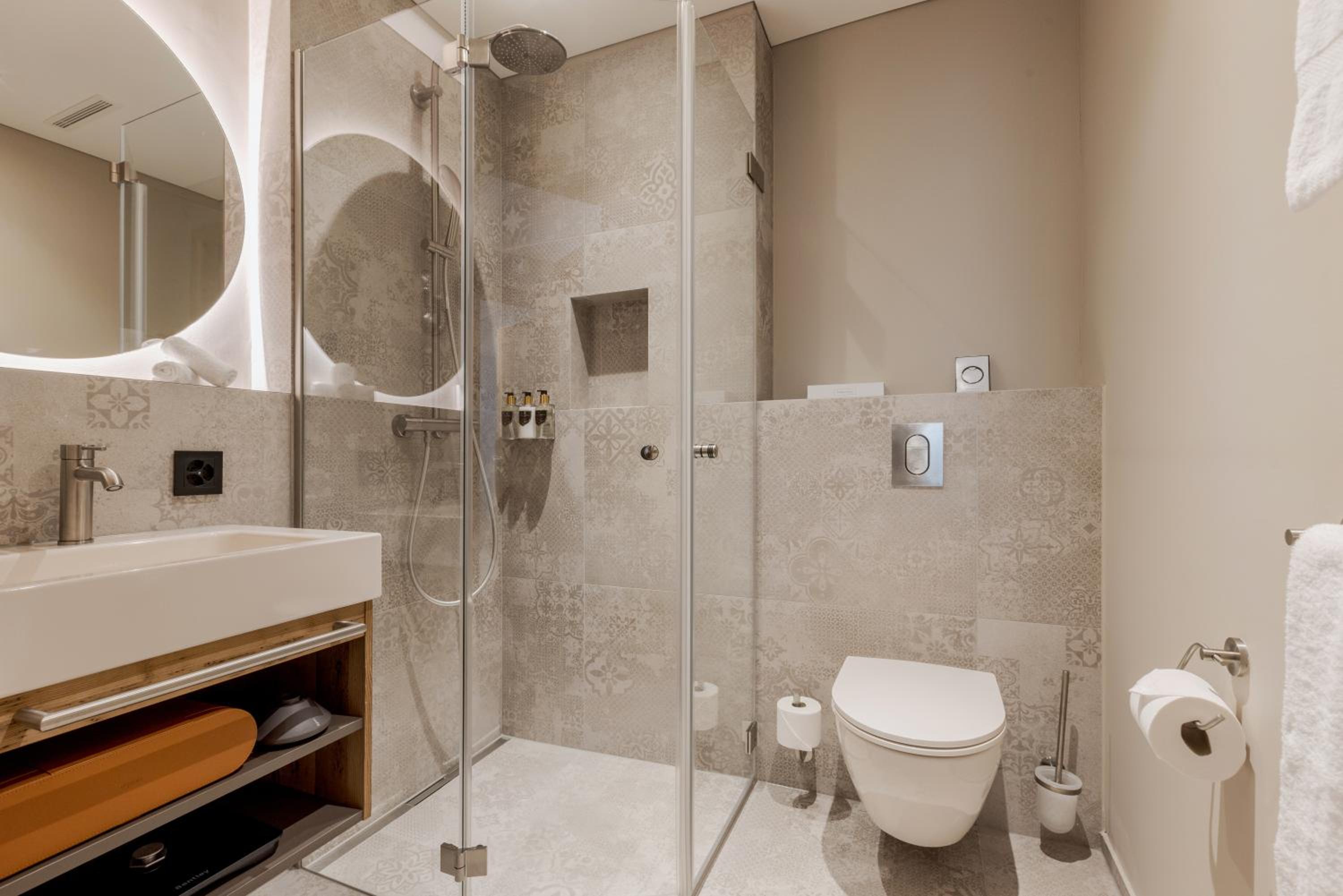 Town View Deluxe Room photo 2