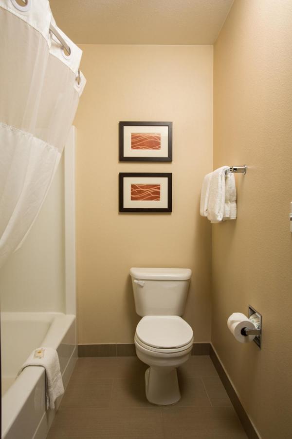 King Room - Non-Smoking - Photo 5