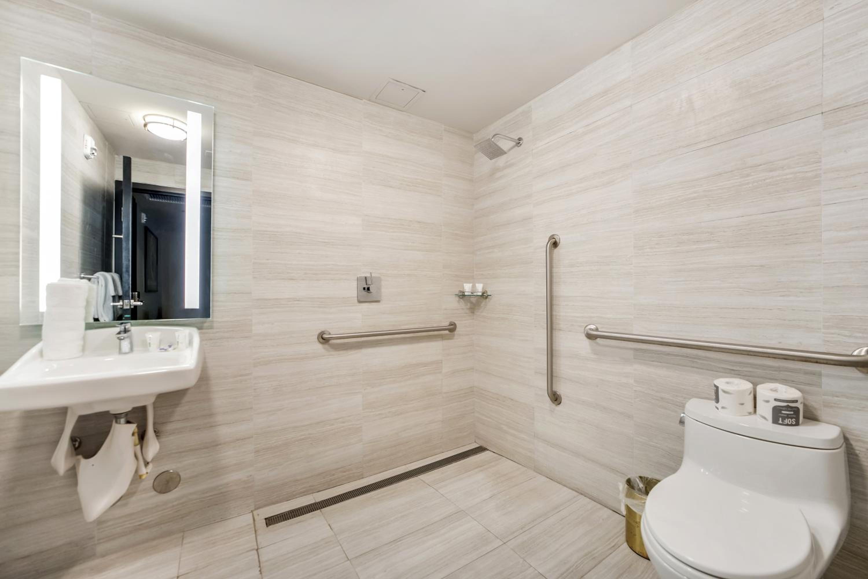 Double Room - Photo 3