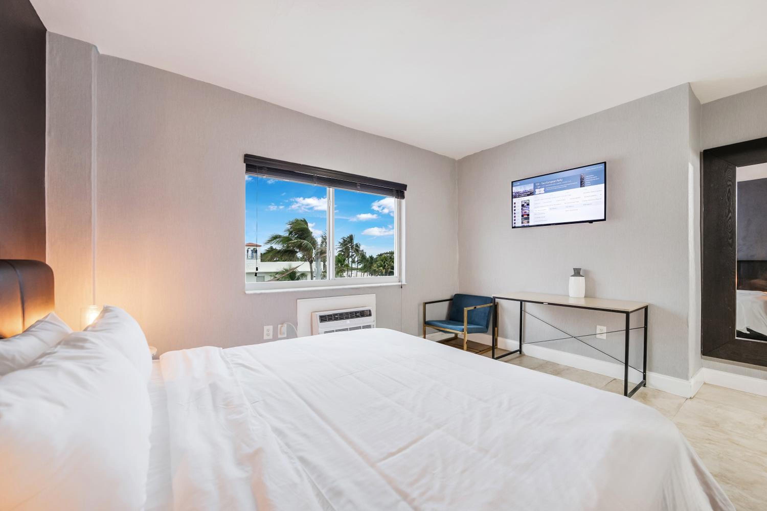 Standard King Room  (Self Check-in)