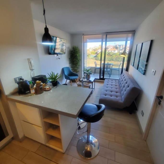 One-Bedroom Apartment photo 1