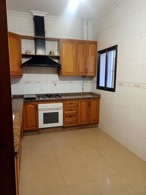 Four-Bedroom House photo 3