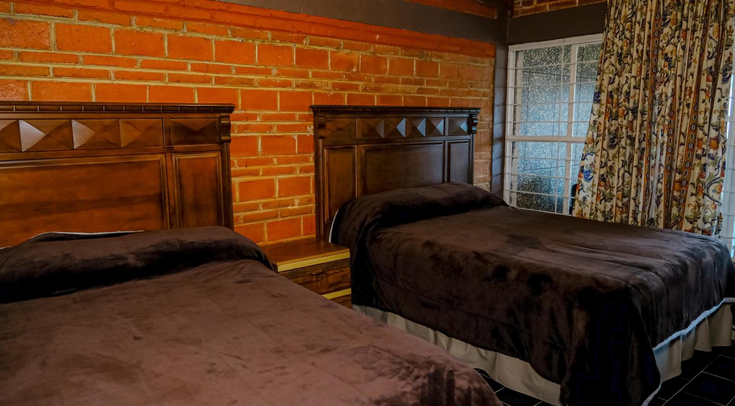 Three-Bedroom House - Photo 14